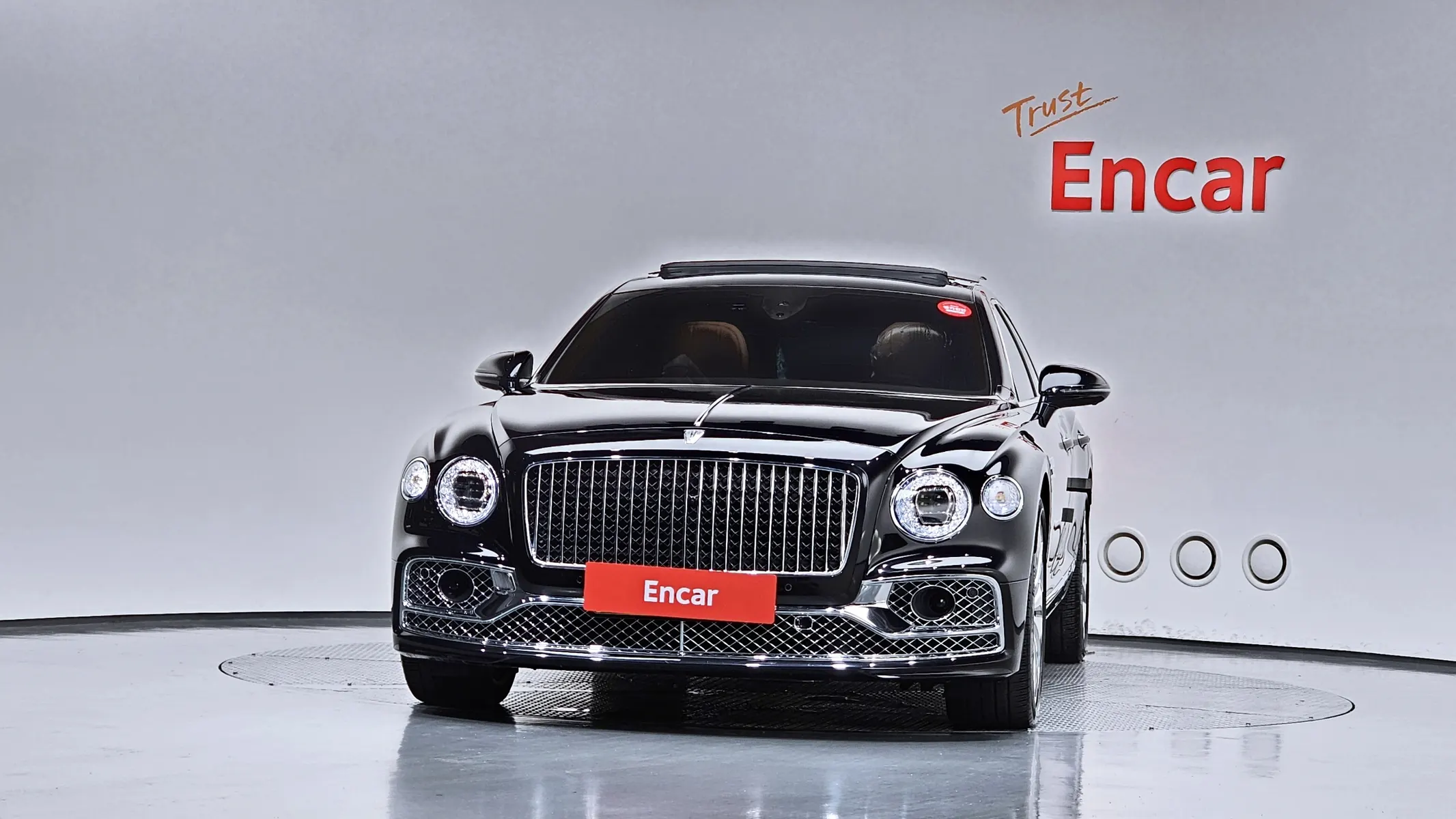 Bentley 3 4.0 2022 2/5