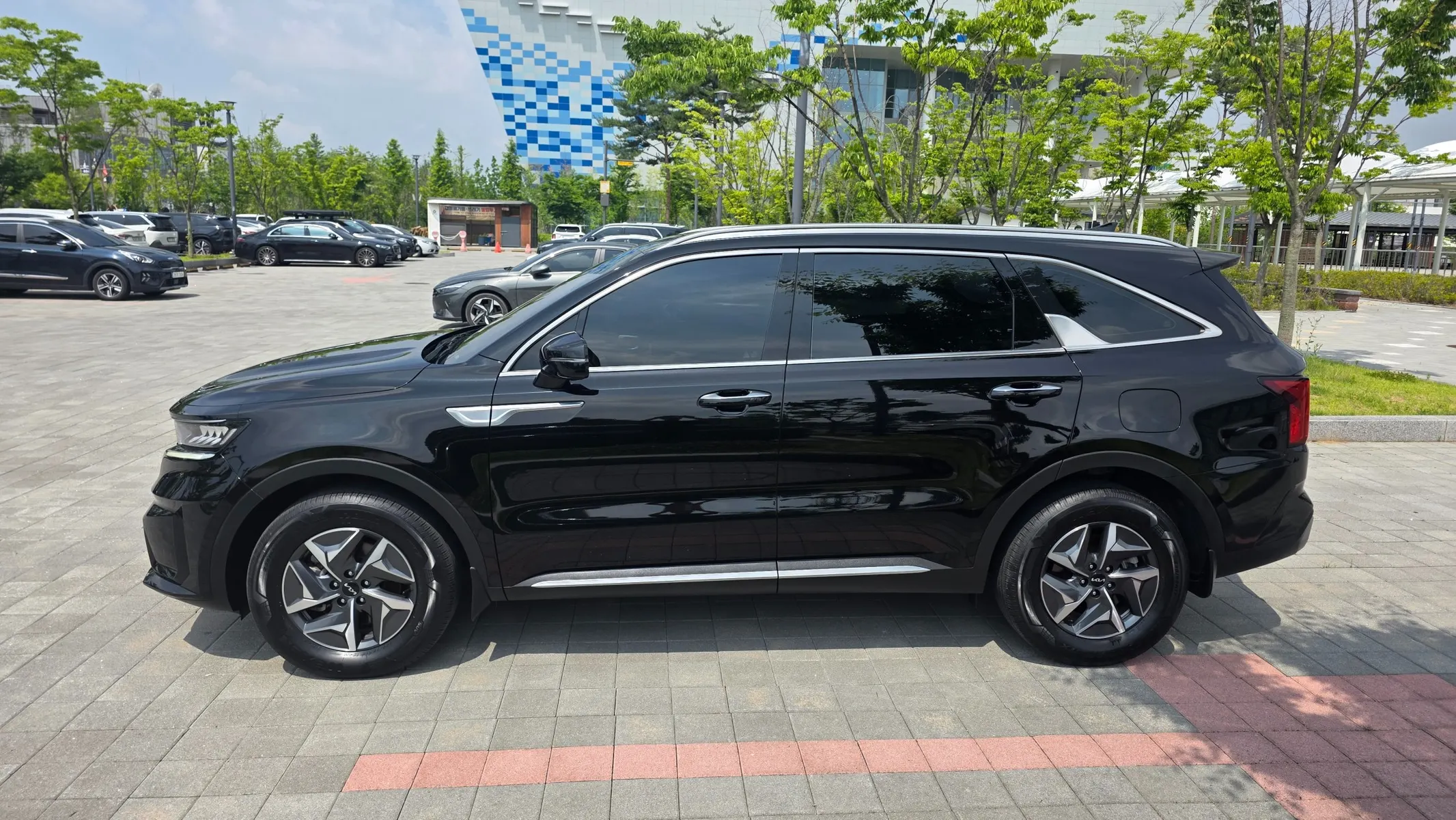 Kia 4 HEV 1.6 2WD 2022 2/5