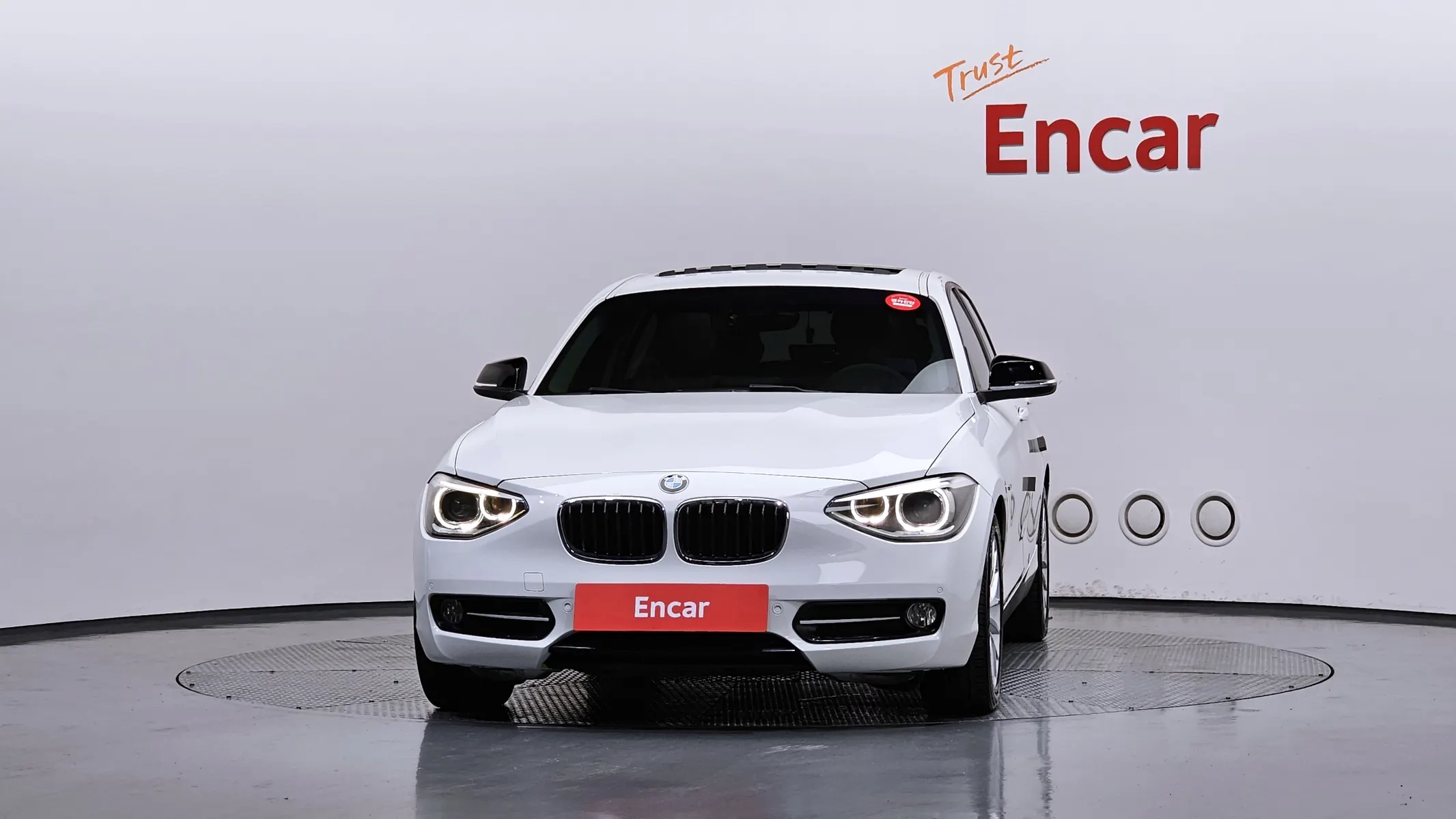 BMW 1 Series (F20) 118d 5 2015 3/21