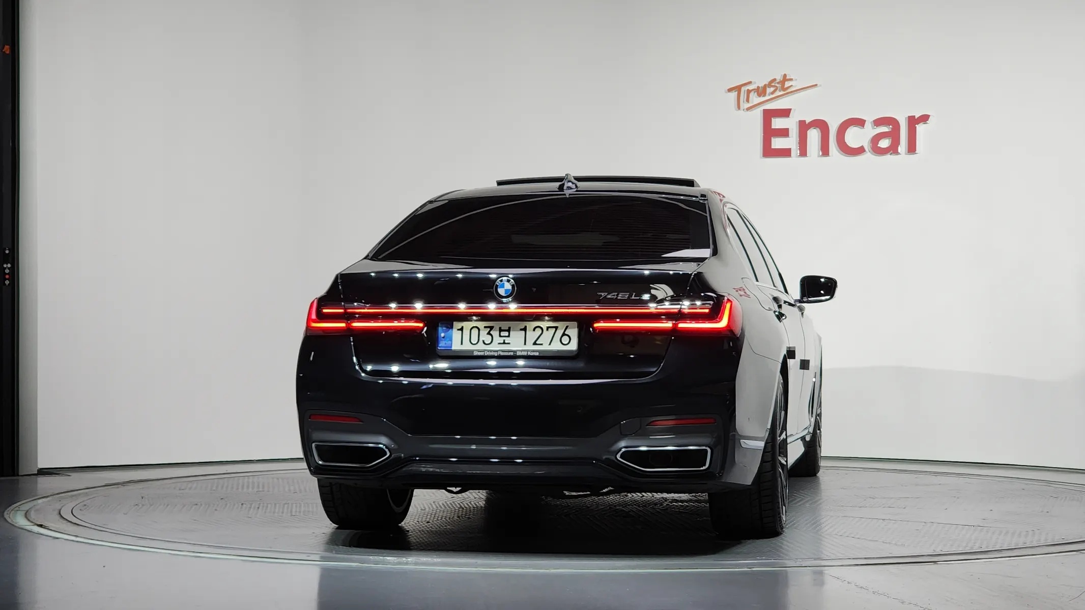 BMW 7 Series (G11) 745Le i M 2020 3/37
