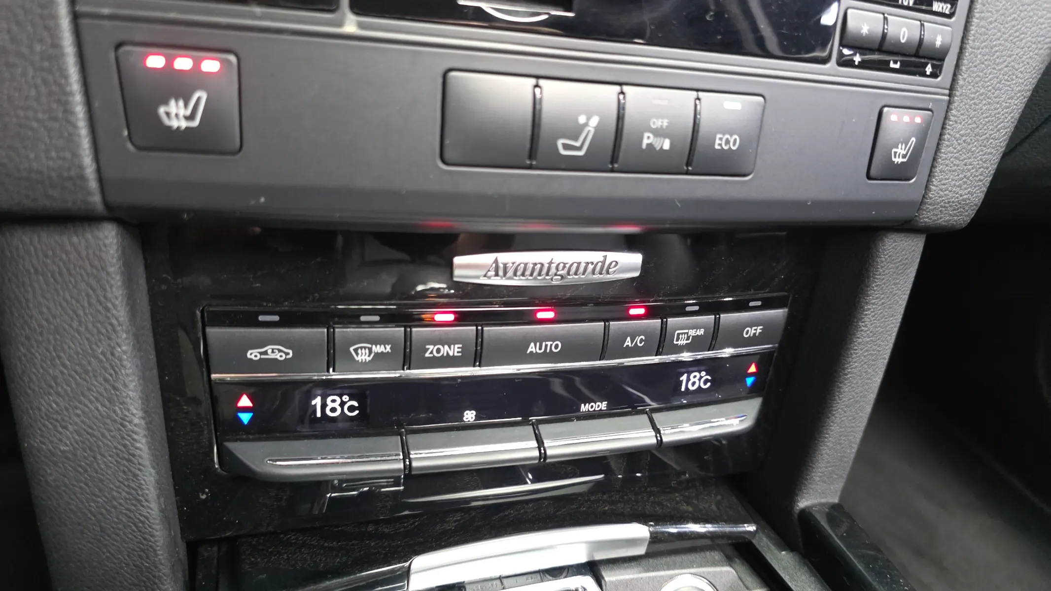 Mercedes-Benz E-Class W212 E220 CDI 2012 20/21