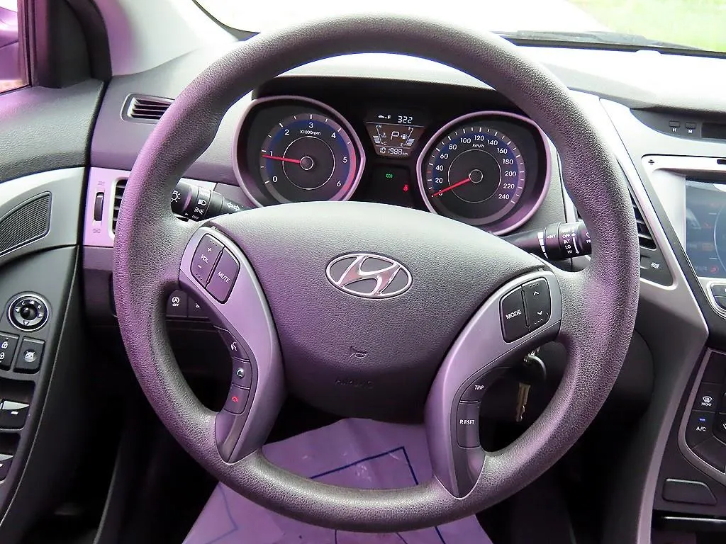 Hyundai 아반떼 1.6 VGT 2015 4/5