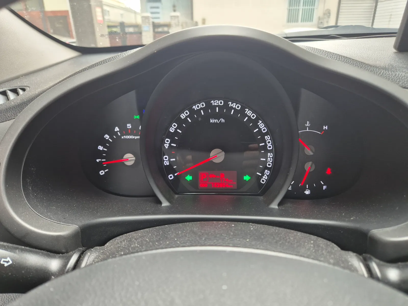 Kia R 2WD TLX 2012 2/5