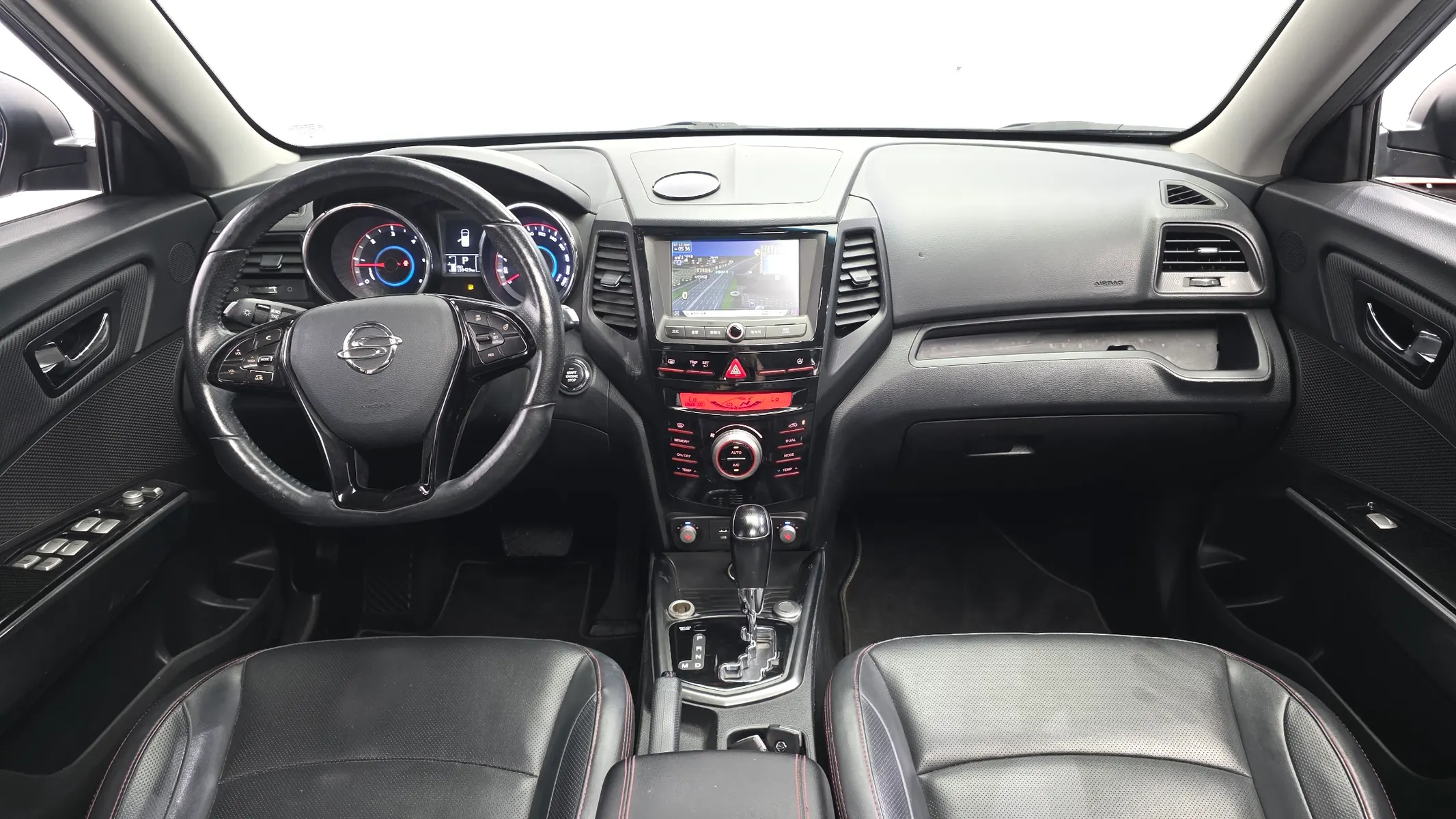 KG Mobility 티볼리 에어 RX 2WD 2016 4/5