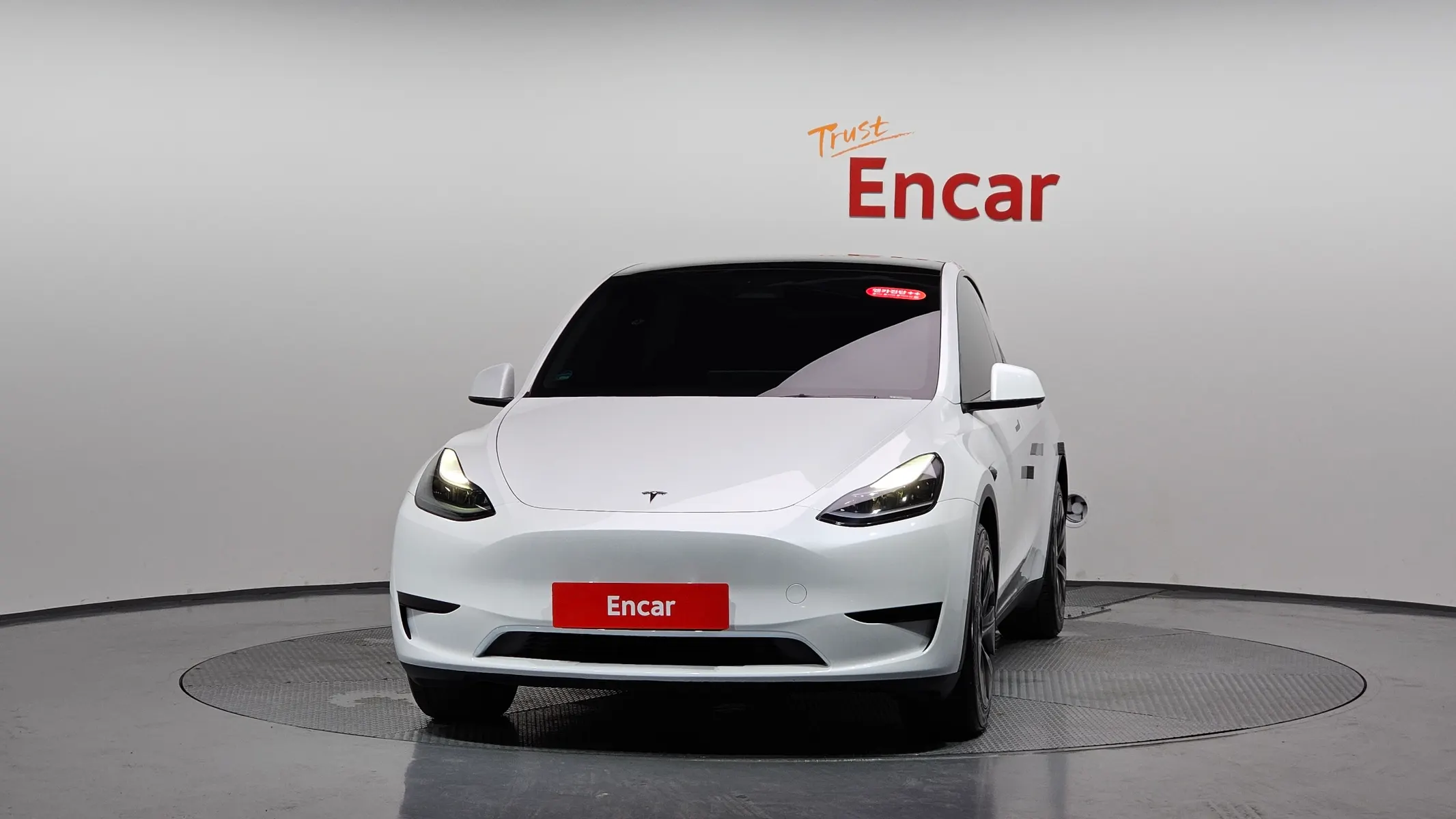 Tesla Y RWD 2024 2/5