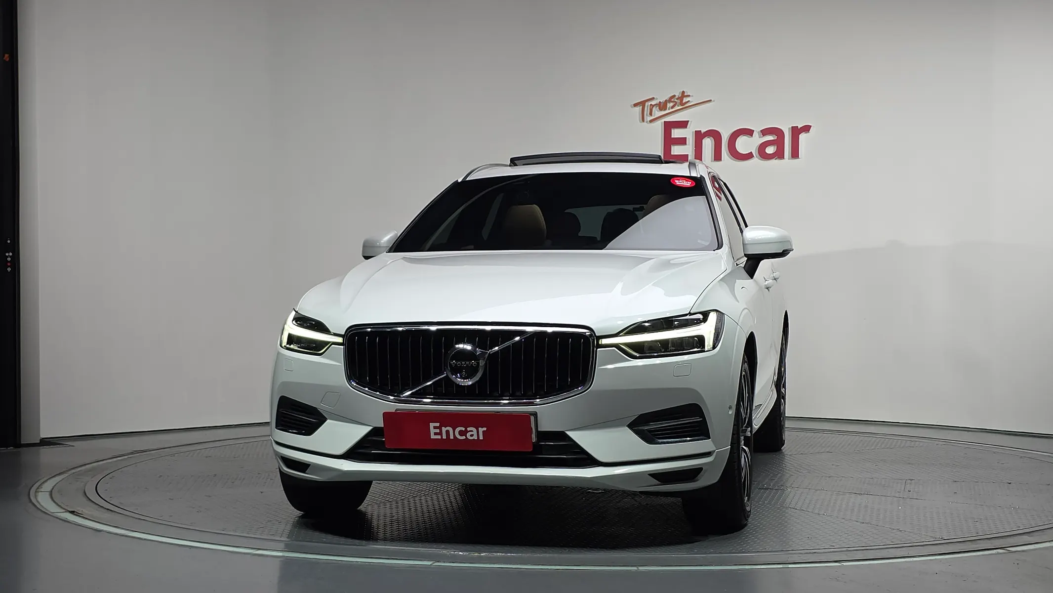 Volvo XC60 2 T8 2018 2/5