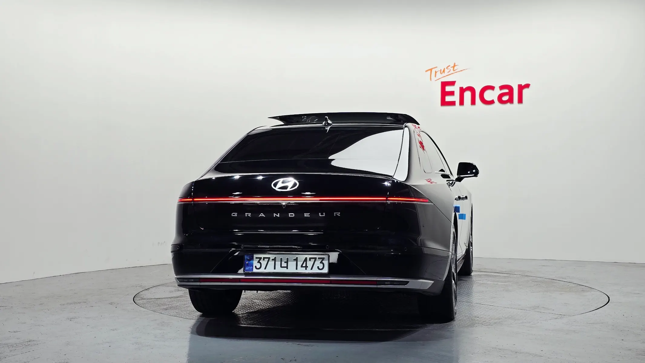 Hyundai (GN7) 2023 3/5