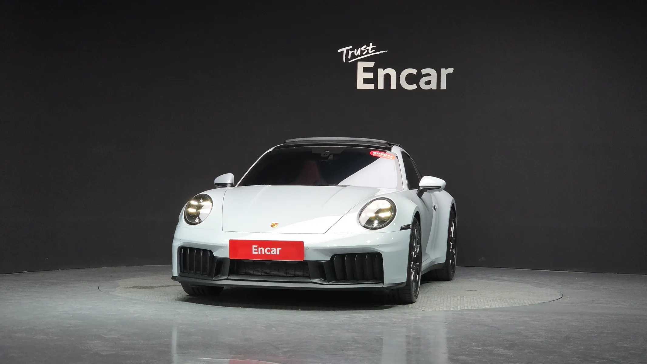 Porsche 911 (992) 4 GTS 2025 2/36