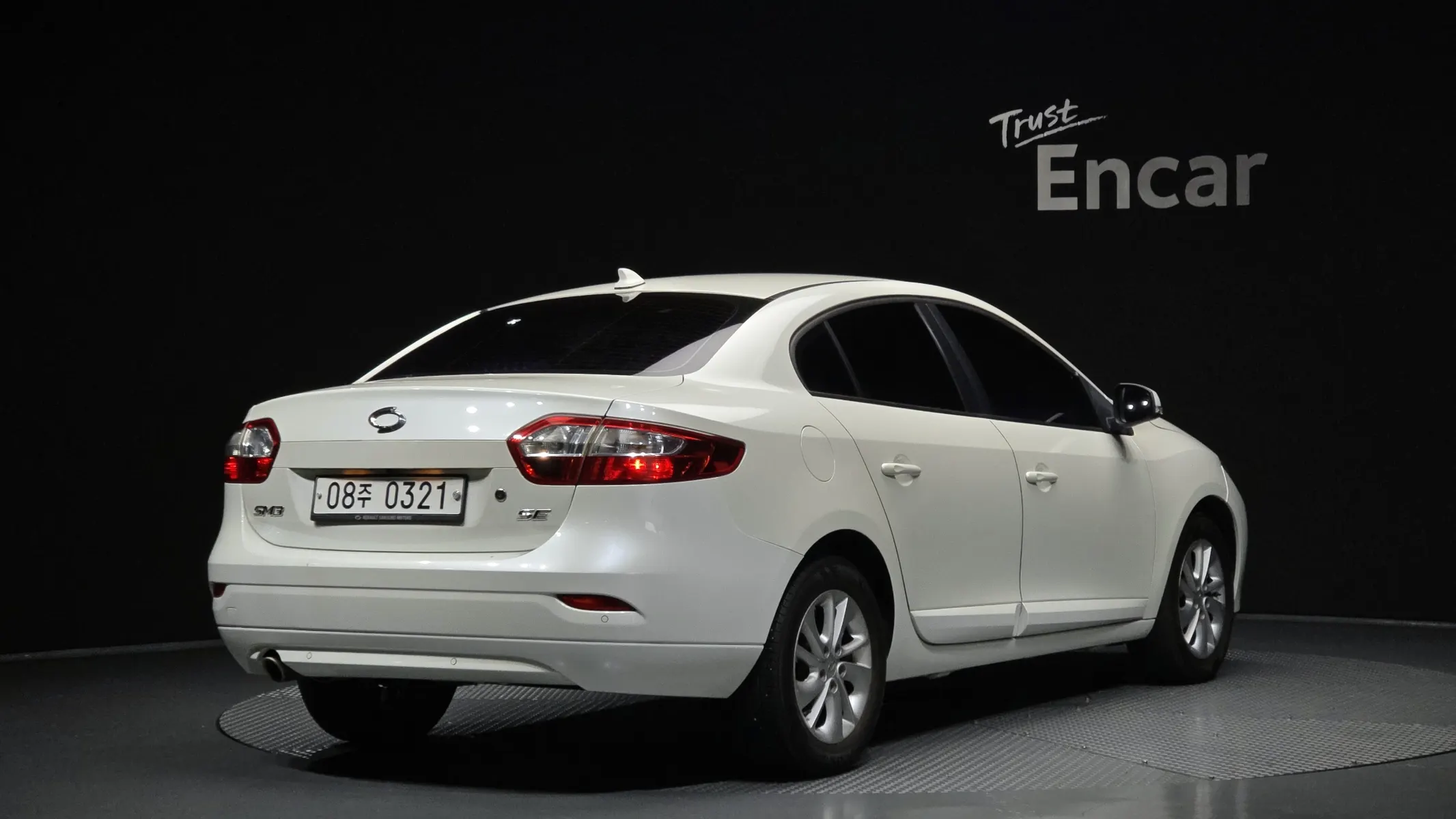 Renault Korea SM3 SE 2015 2/32