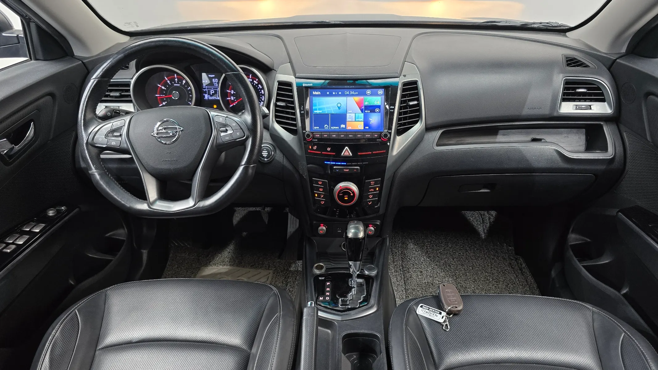 KG Mobility 티볼리 아머 VX 2WD 2018 4/5