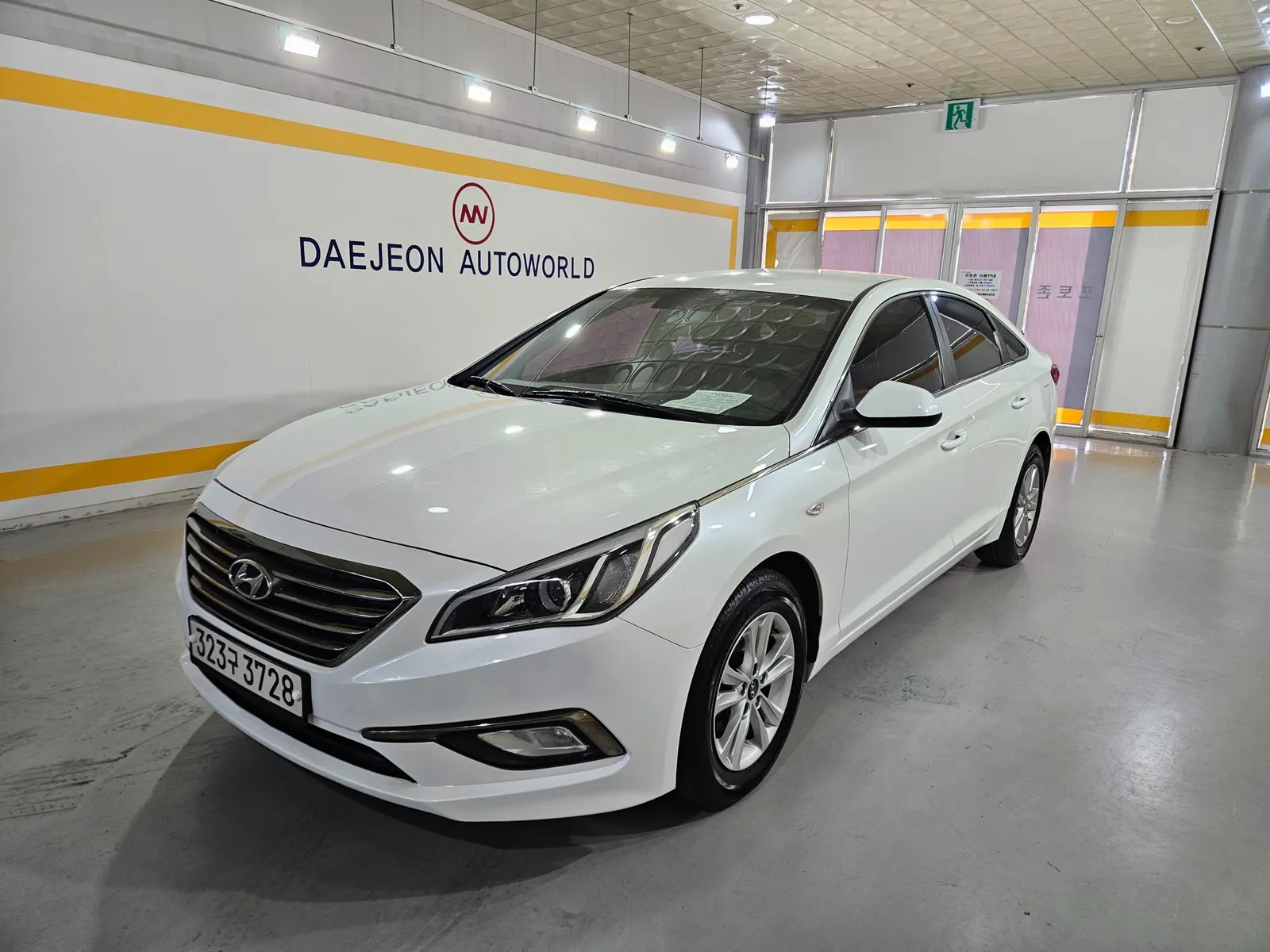 Hyundai LF LPI 2015 2/26