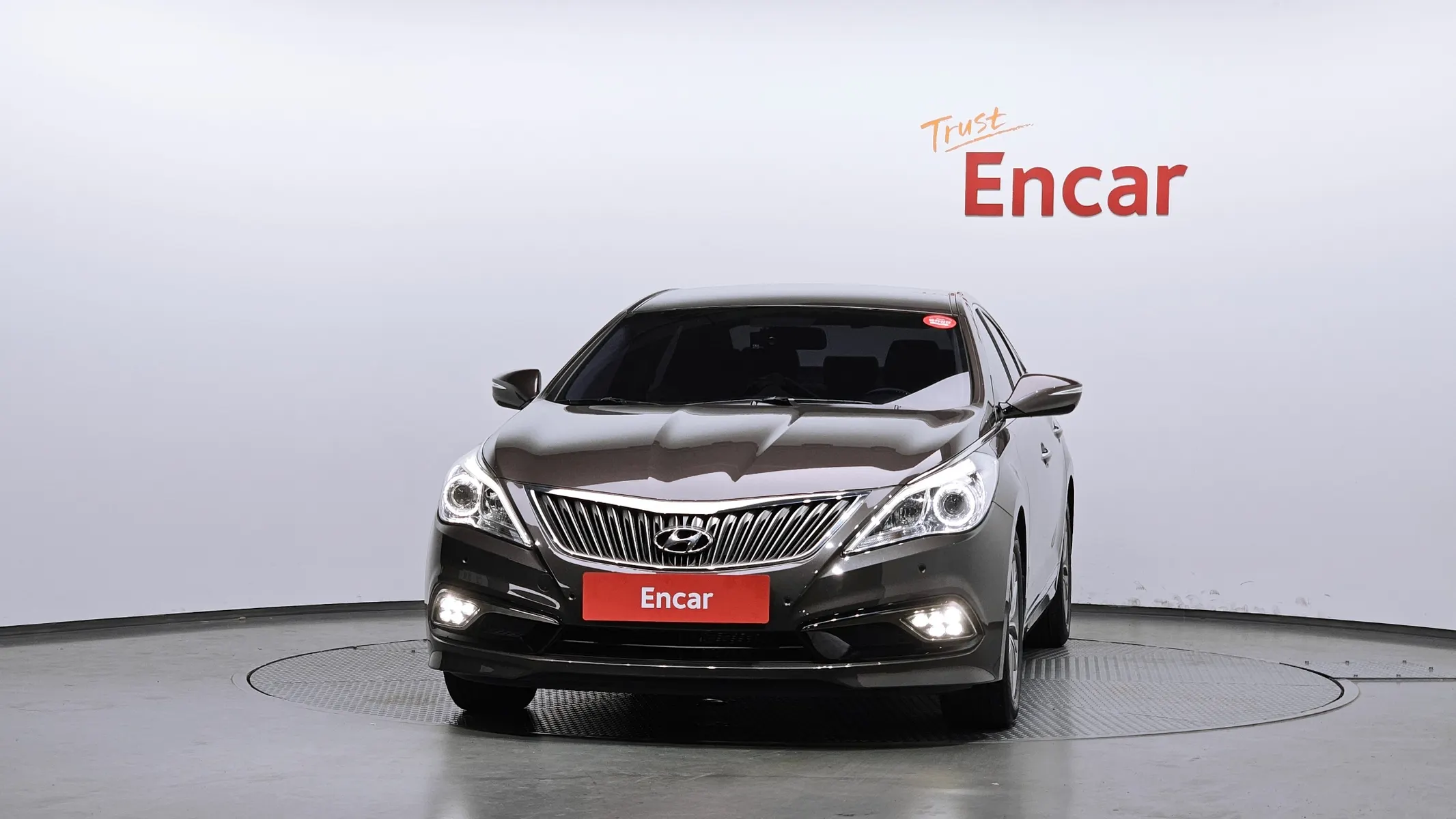 Hyundai Grandeur HG HG240 2015 2/5