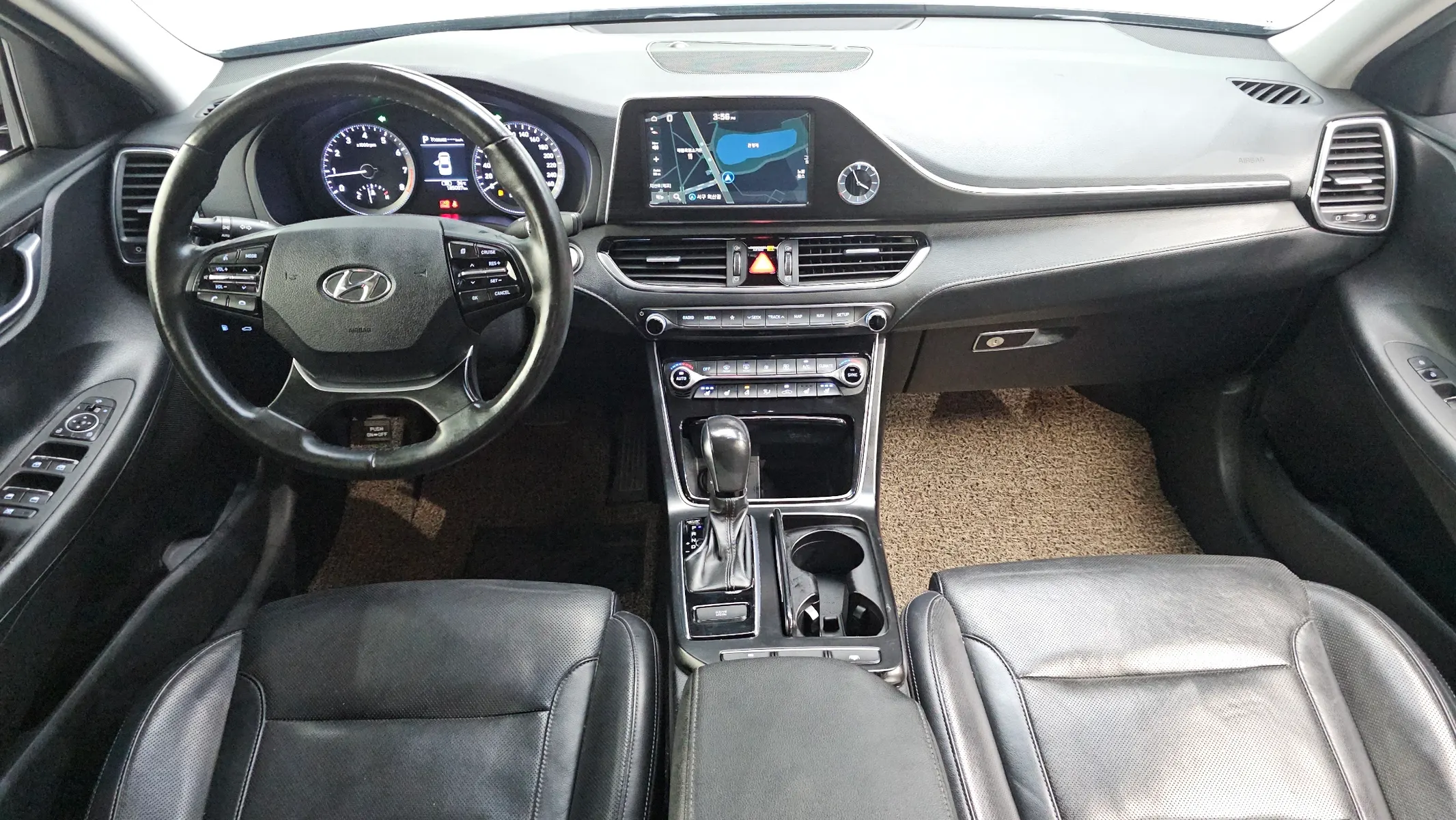 Hyundai IG 3.0 LPi () 2017 4/5