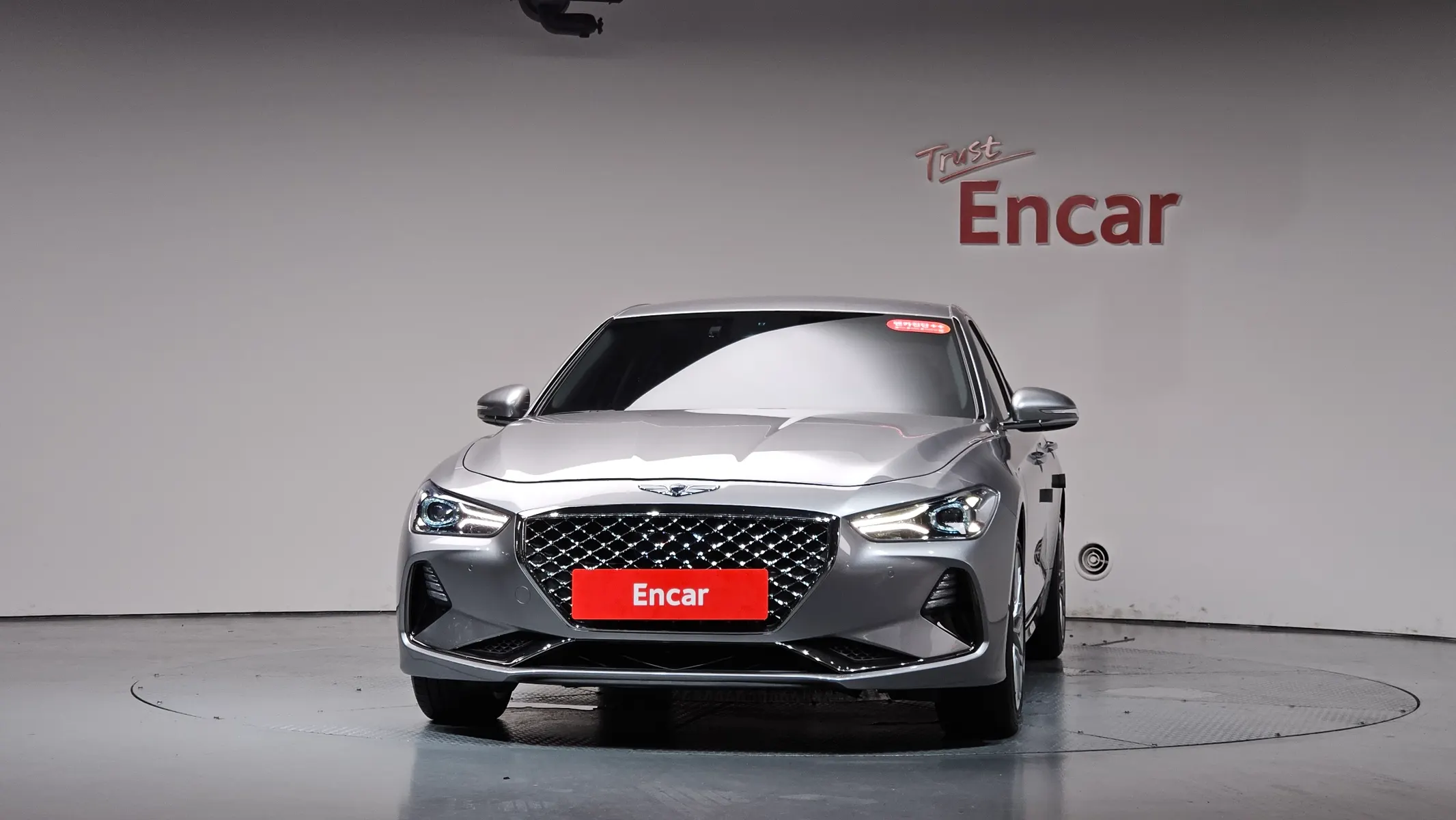 Genesis G70 2.0T AWD 2019 2/5