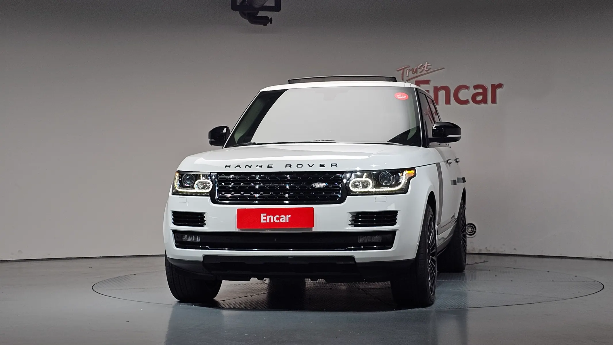 Land Rover 4 4.4 SDV8 Vogue SE 2016 3/40
