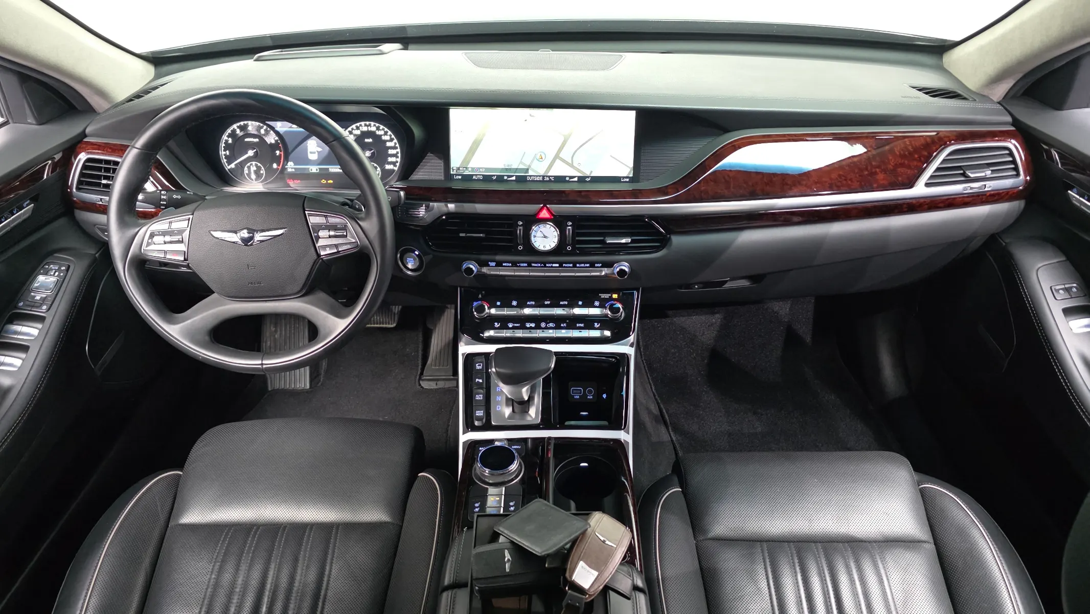 Genesis EQ900 3.3 T-GDI AWD 2016 4/5