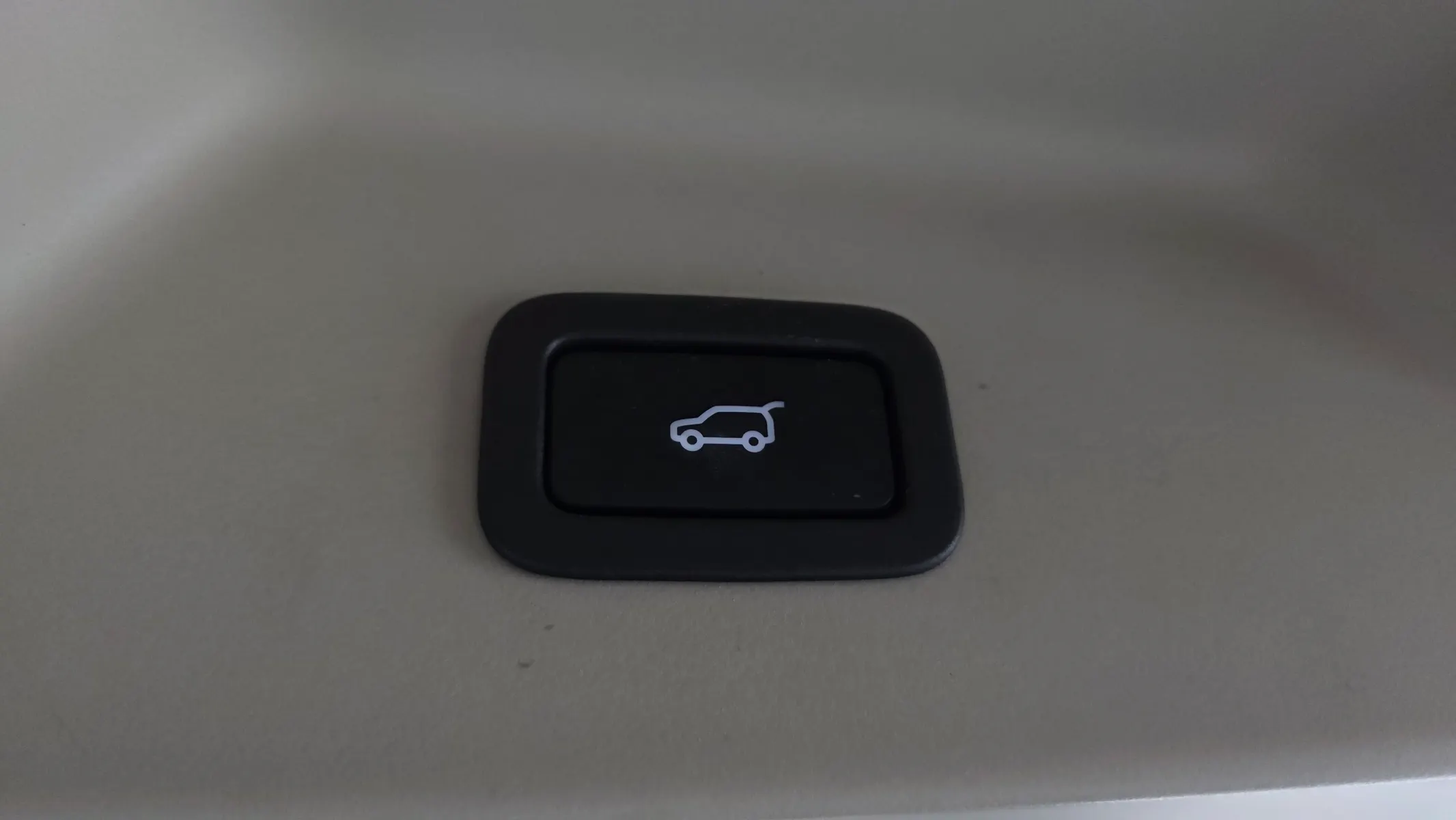 Land Rover 4 4.4 SDV8 Vogue SE 2018 35/36