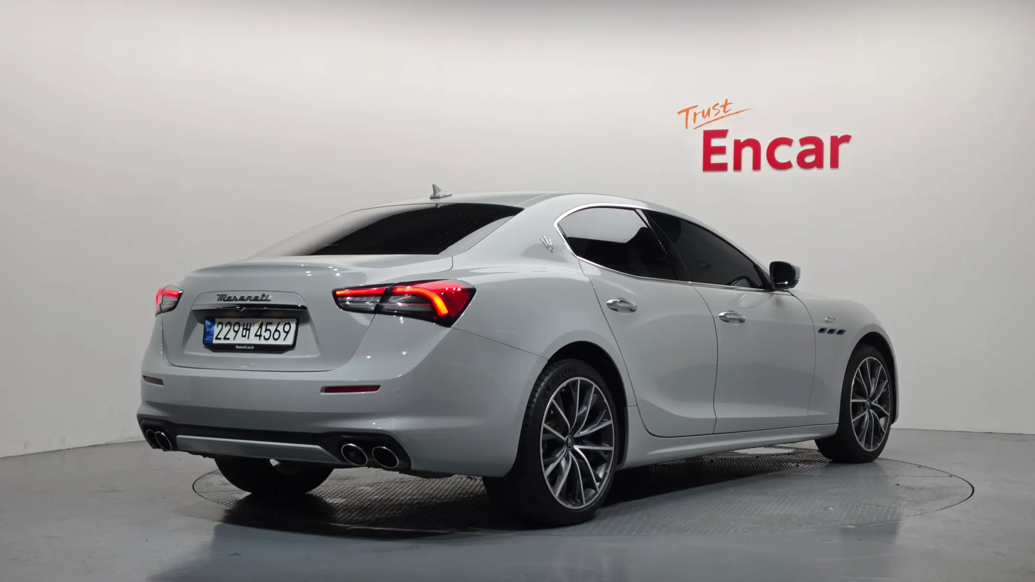 Maserati 기블리 2.0 GT 2022 2/36