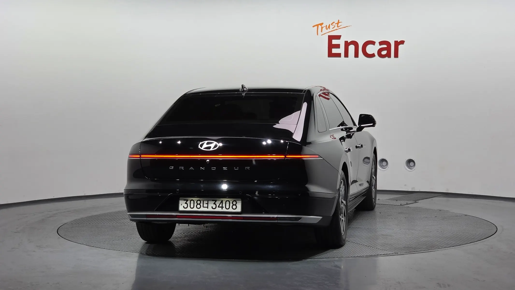 Hyundai (GN7) 2023 3/5