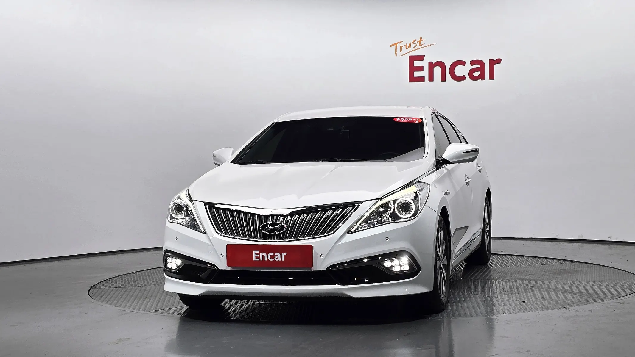 Hyundai HG 2015 2/5