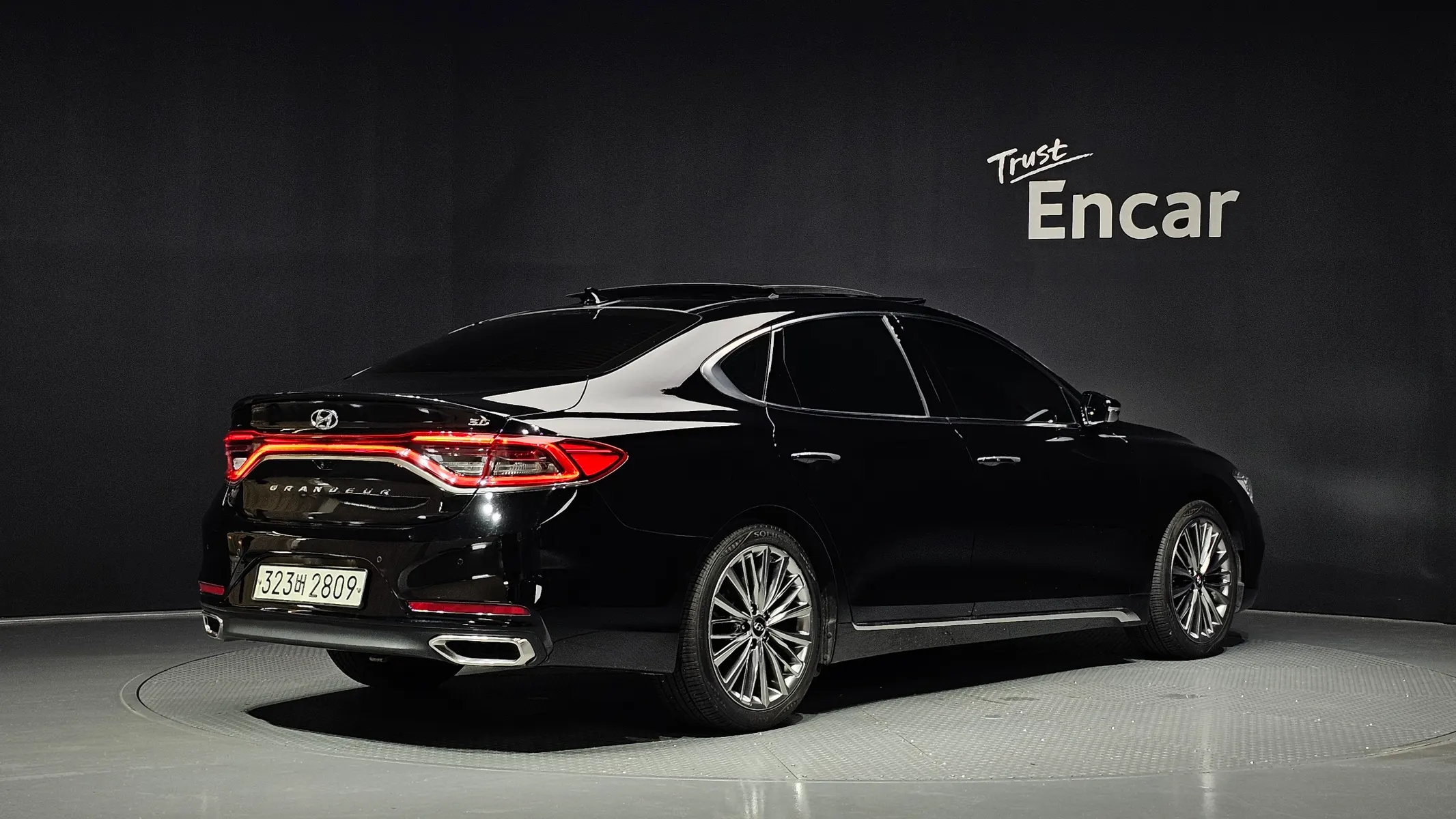 Hyundai IG 3.0 2018 2/38