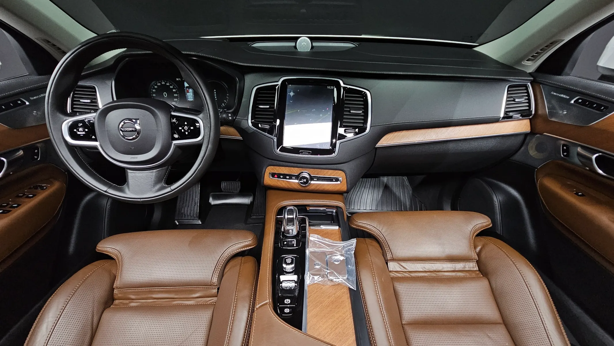 Volvo XC90 2 T8 2019 4/5