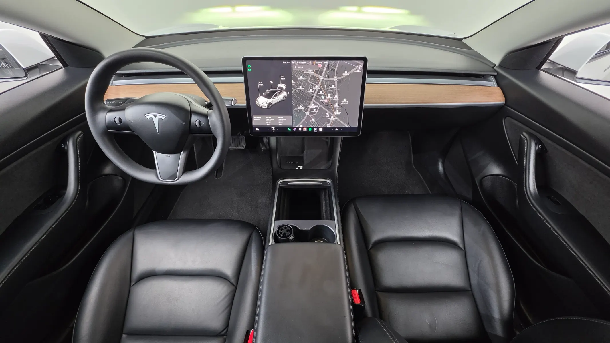 Tesla 3 AWD 2021 4/5