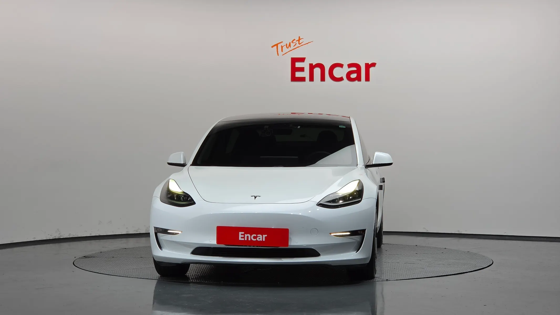Tesla 3 AWD 2021 2/5