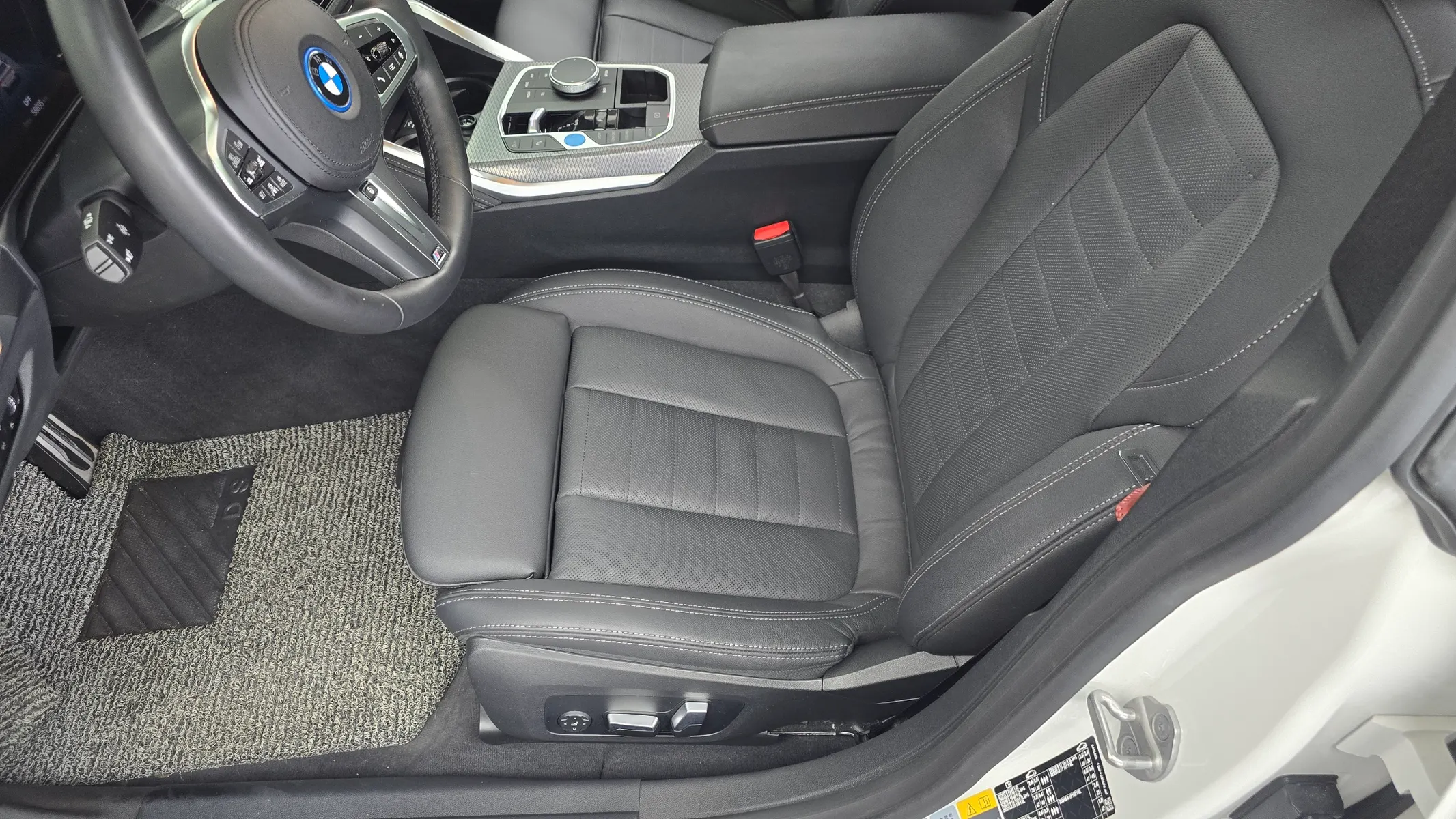 BMW i4 eDrive40 M 2023 30/31