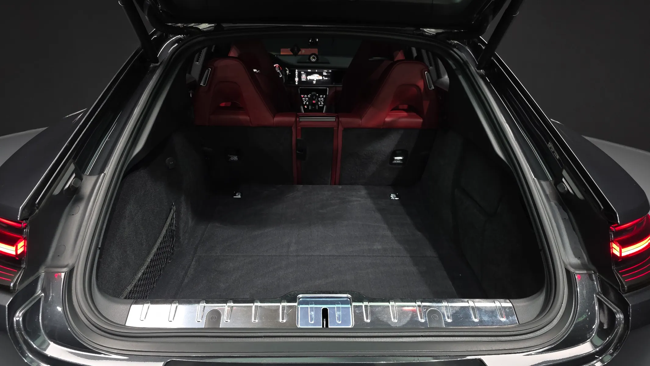 Porsche (971) 2.9 AWD E- 2018 20/21