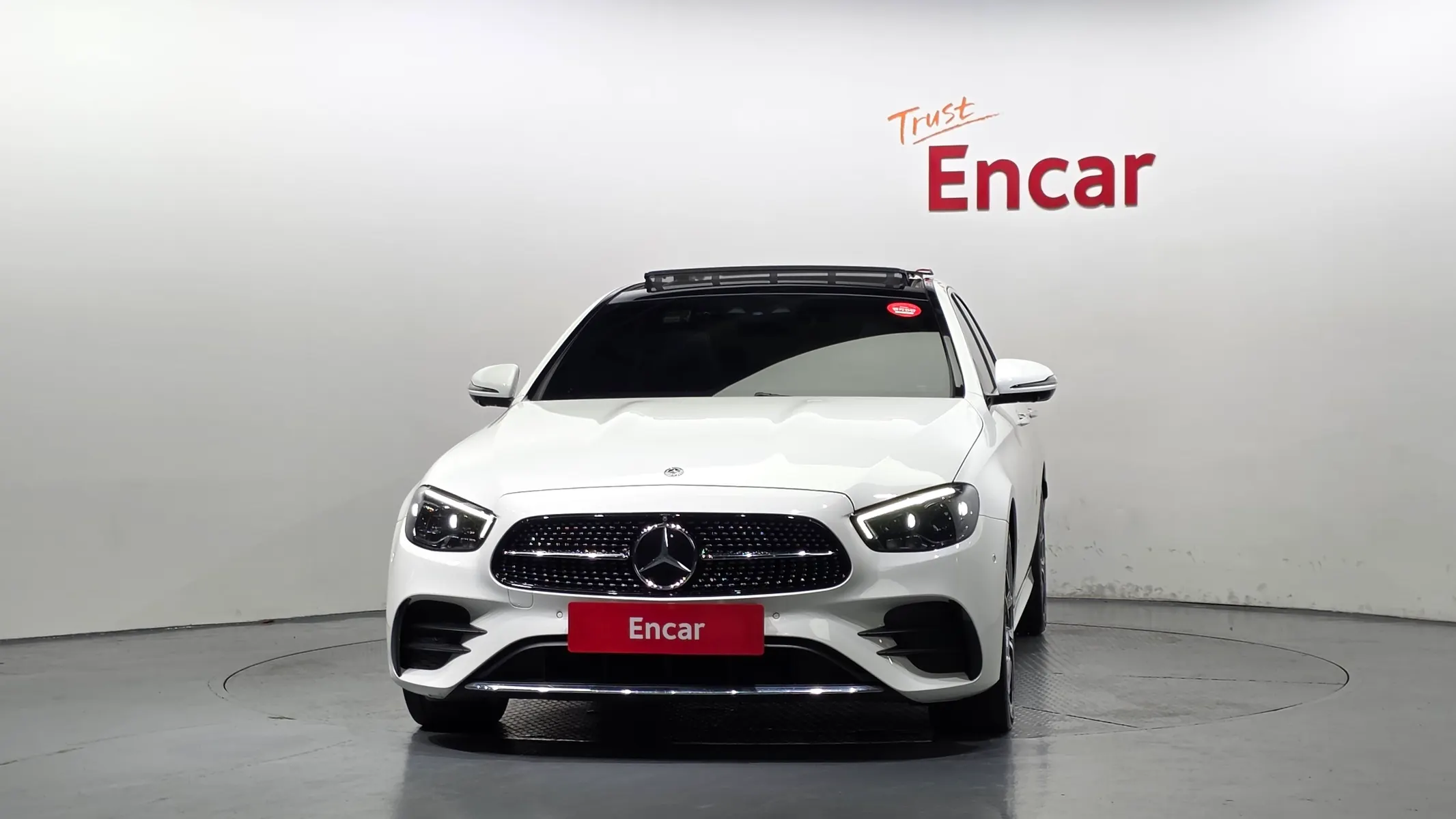 Mercedes-Benz E-Class W213 E220d 4MATIC AMG Line 2021 3/40