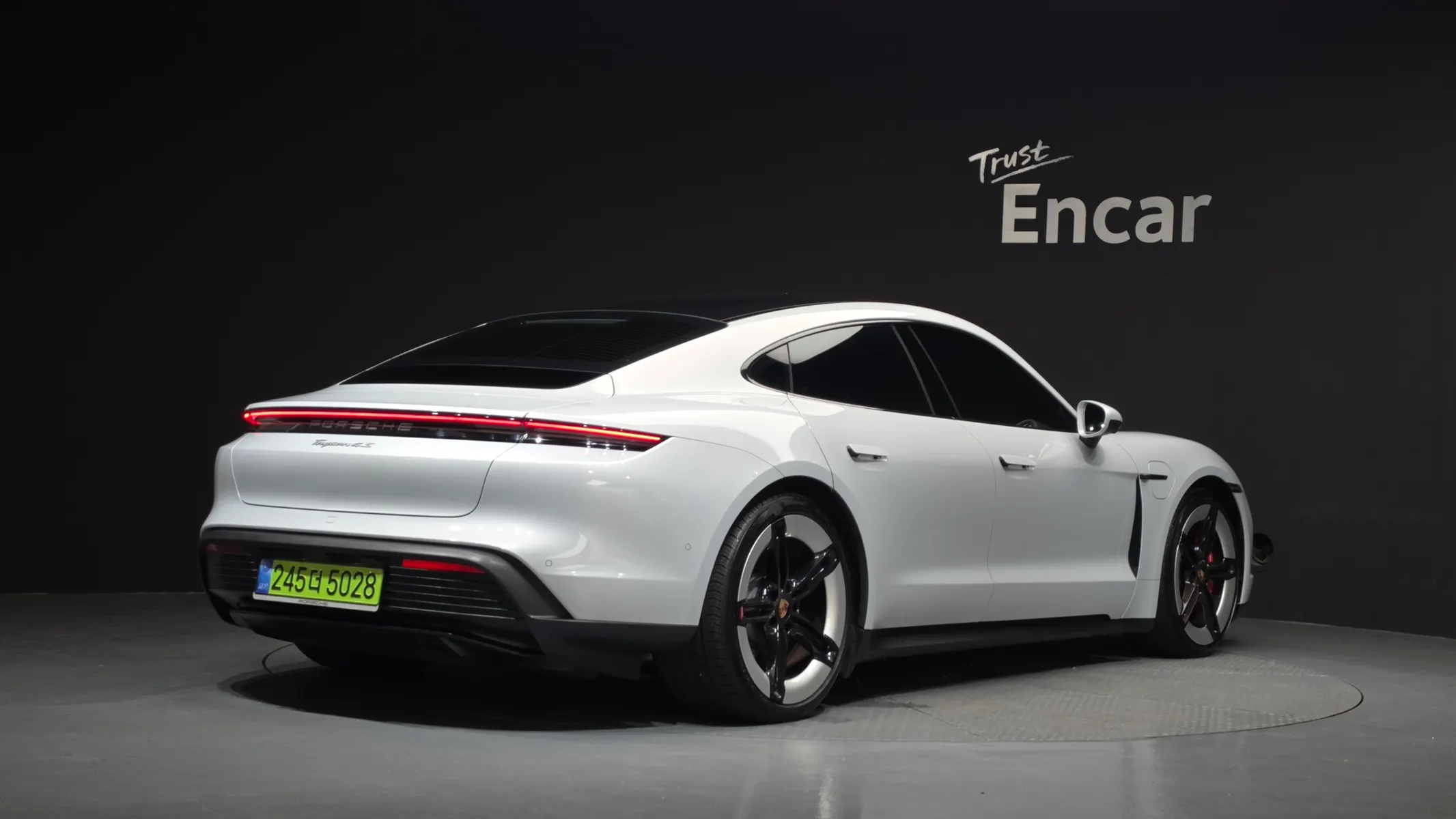 Porsche 타이칸 4S 2025 2/21