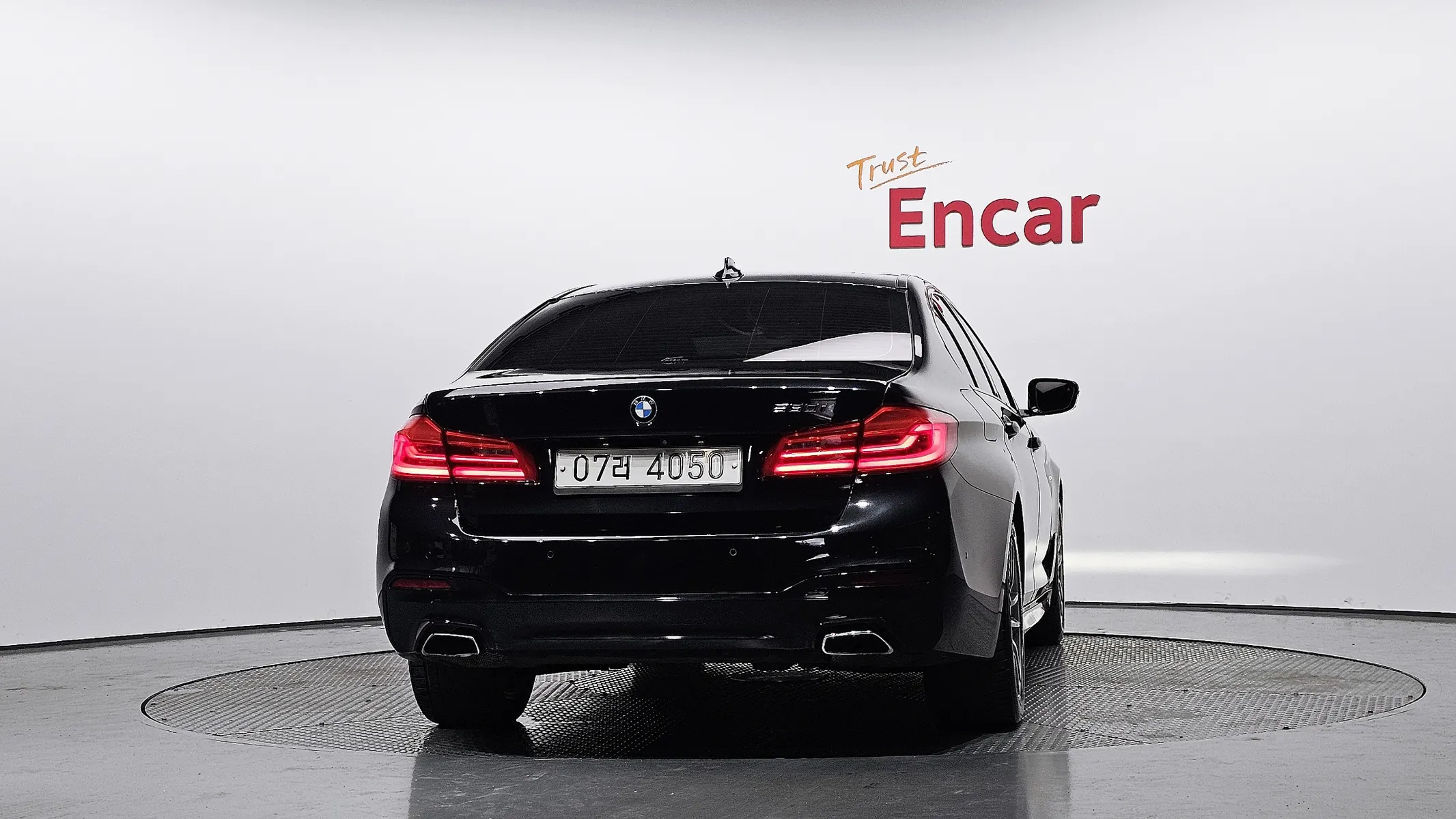 BMW 5 Series (G30) 530i M 2017 3/31