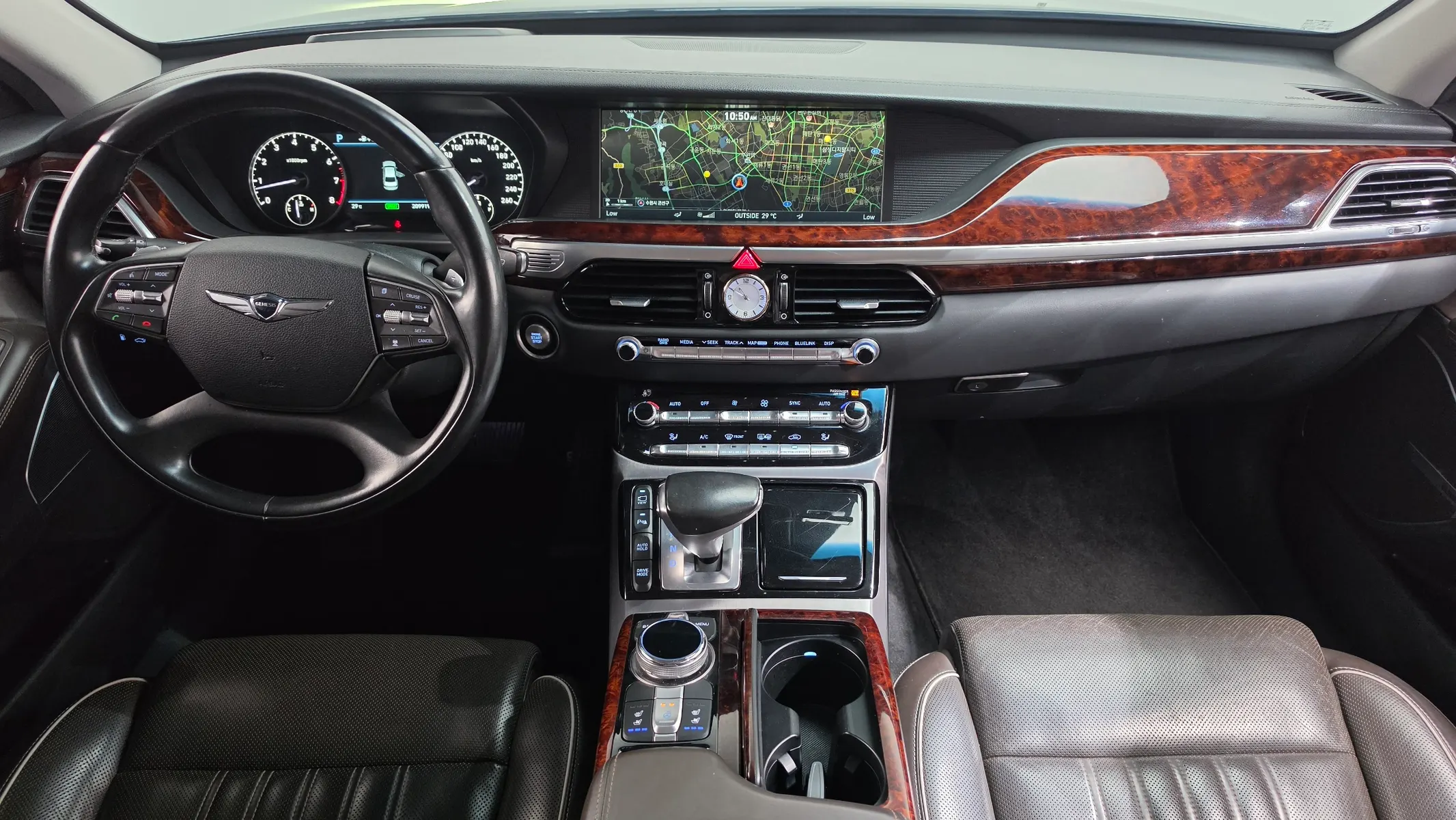 Genesis EQ900 3.8 GDI AWD 2016 4/5