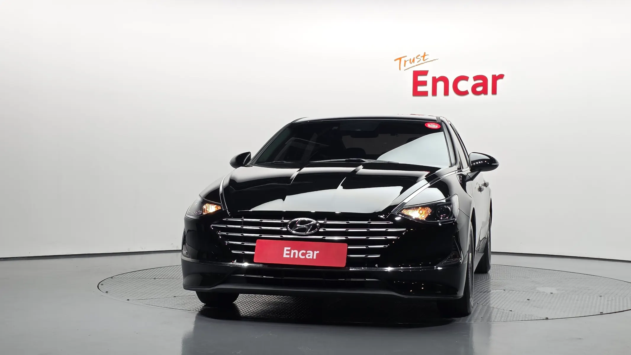 Hyundai (DN8) 2.0 LPG() 2022 2/5