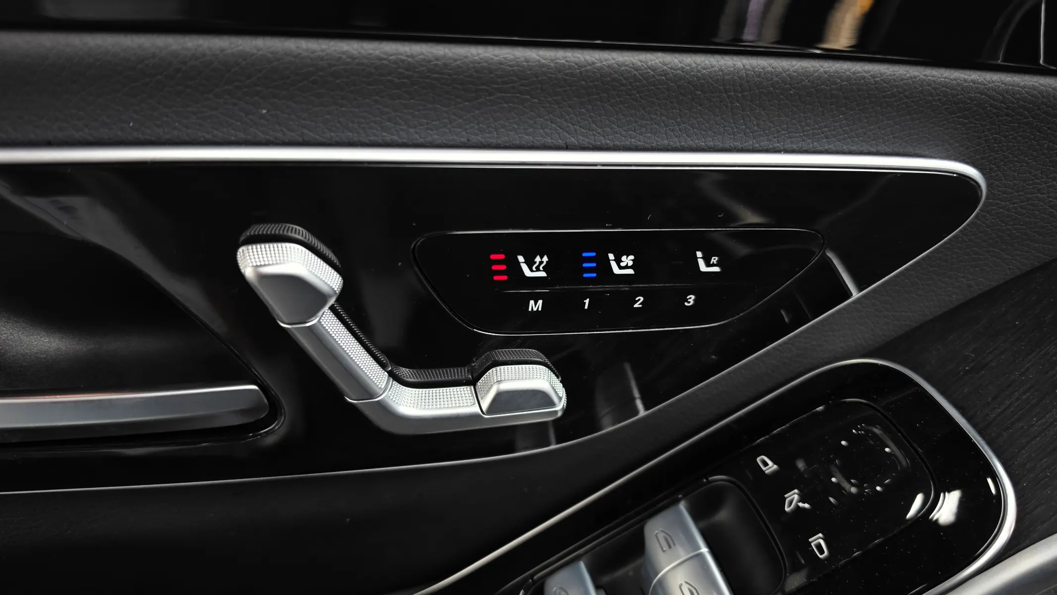 Mercedes-Benz S-Class W223 S350 d 2022 34/35