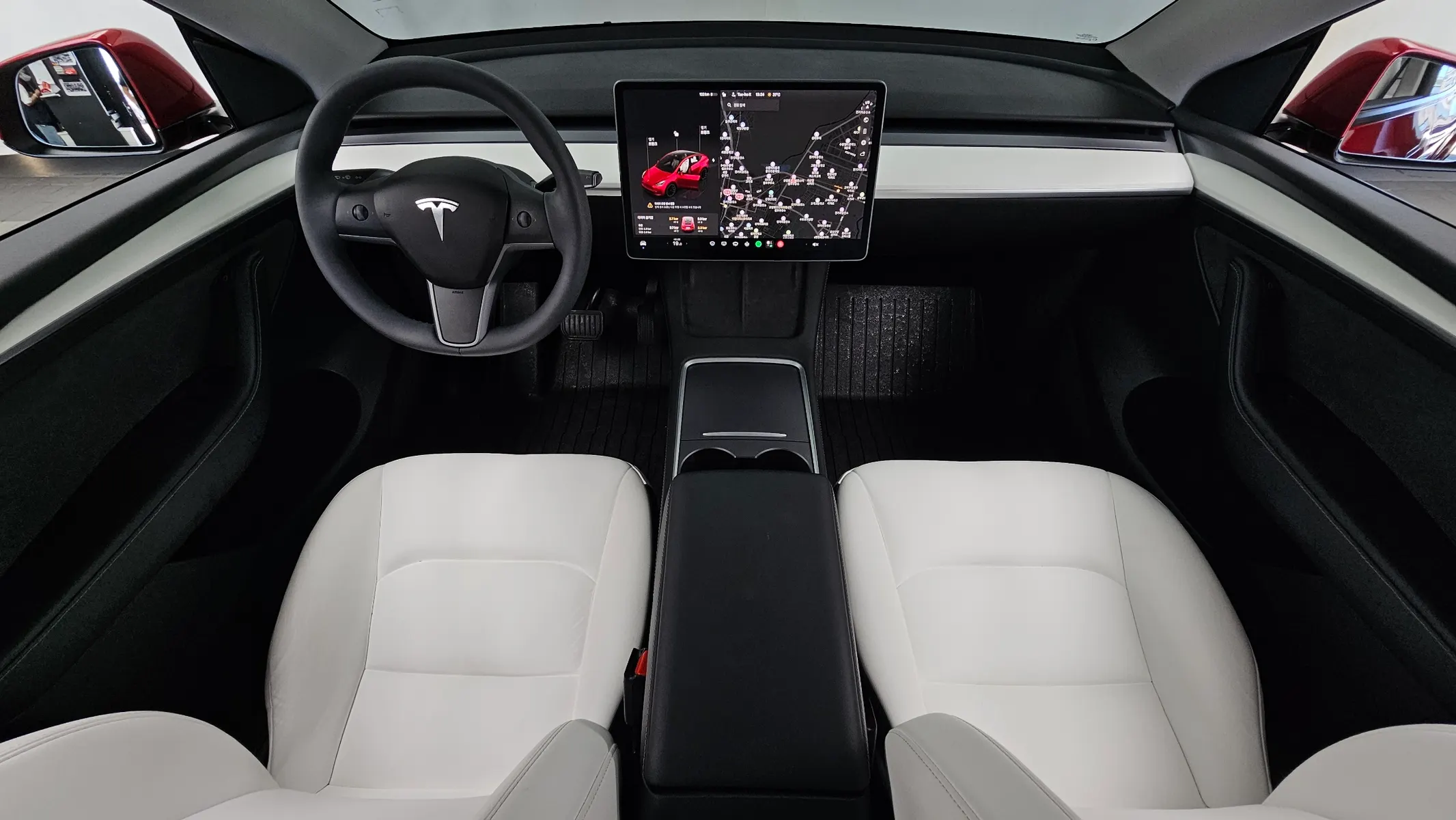 Tesla Y AWD 2024 4/5