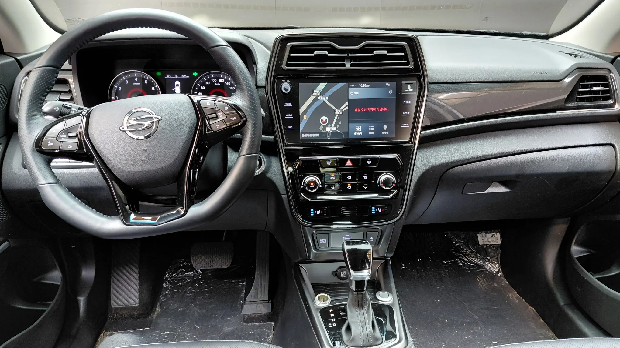 KG Mobility 베리 티볼리 1.5 2WD 2022 4/5