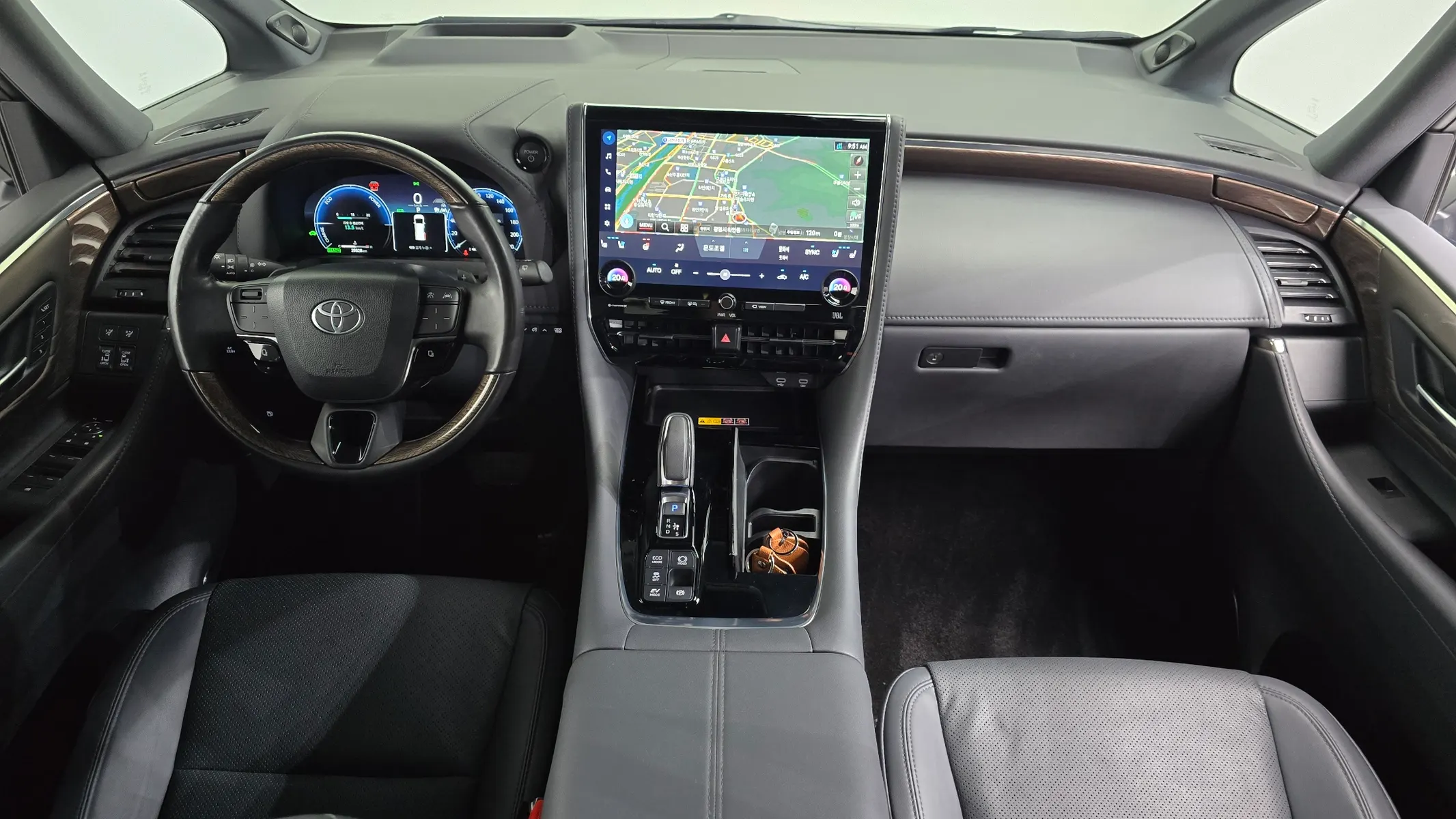 Toyota 4 2.5 HEV AWD 2024 4/5