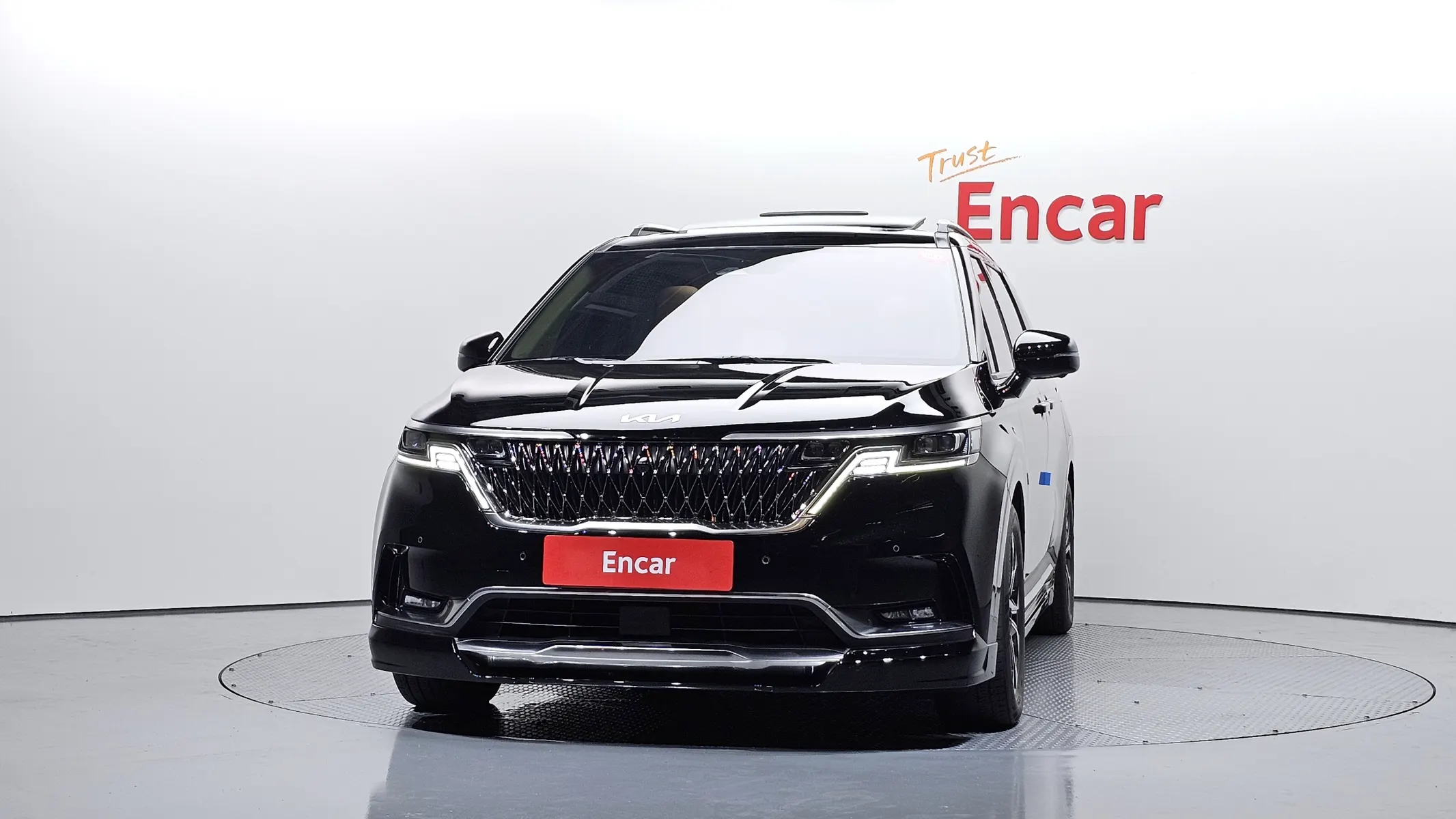 Kia Carnival 9 2022 2/5