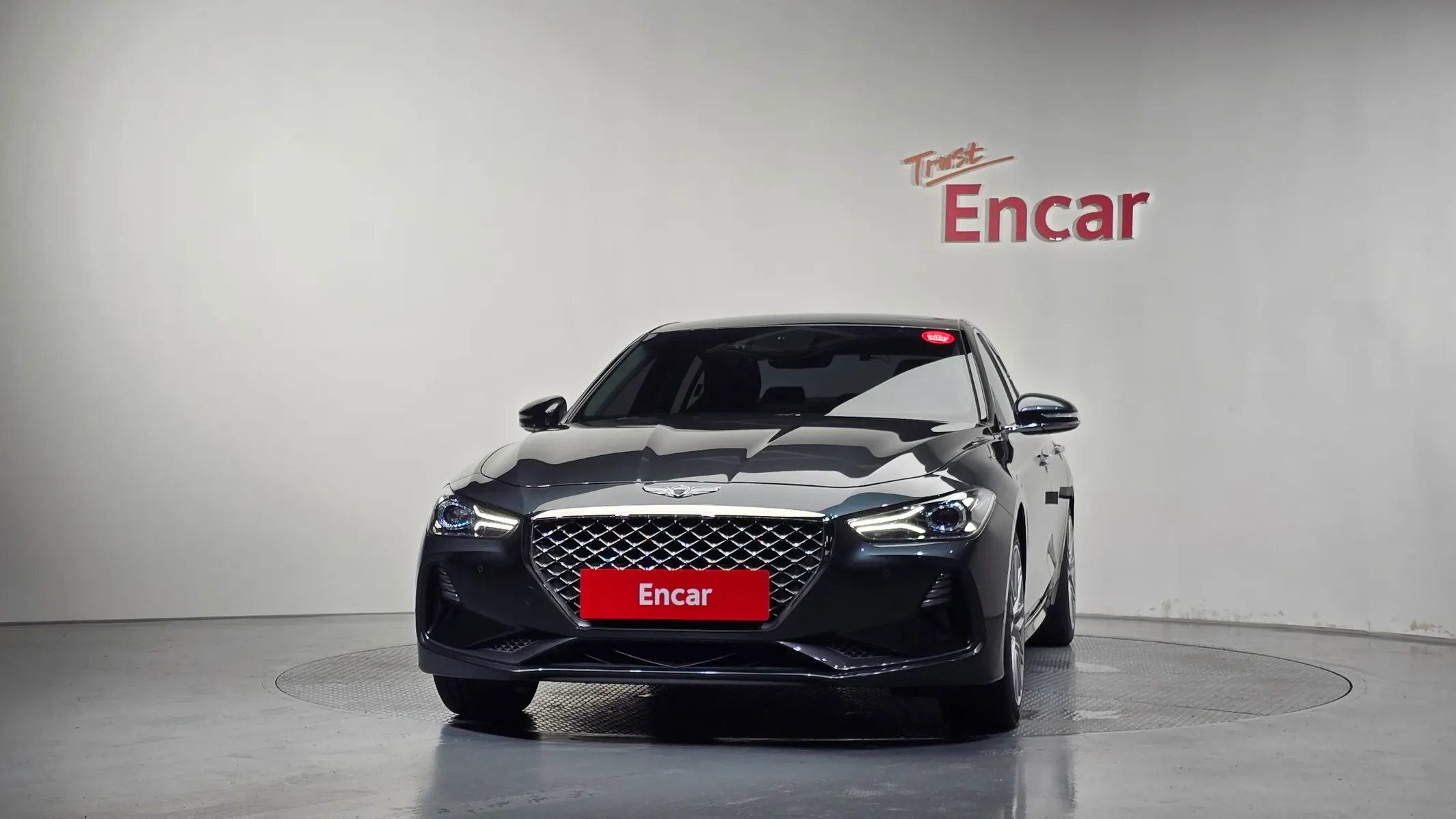 Genesis G70 2.0T AWD 2019 2/5