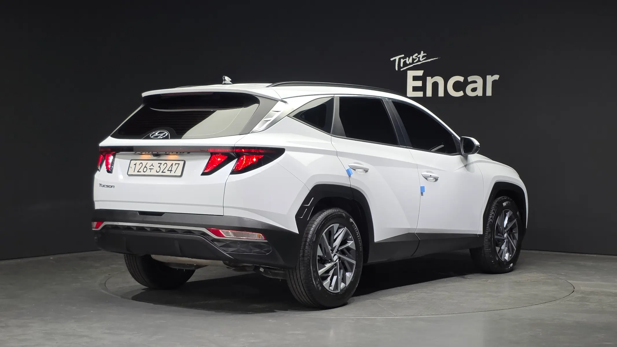 Hyundai (NX4) 2WD 2023 2/32
