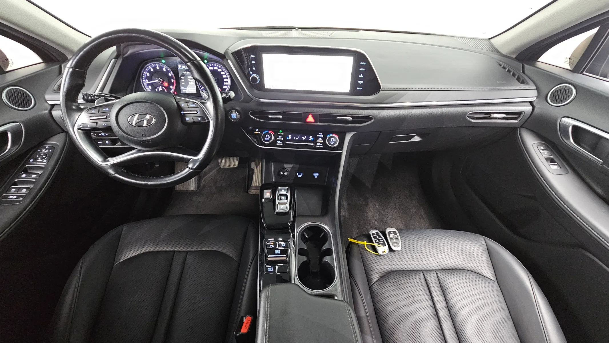 Hyundai (DN8) 2.0 LPG 2022 4/5