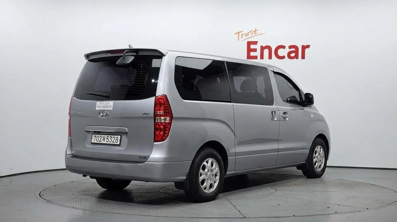 Hyundai Grand Starex 2011 2/31