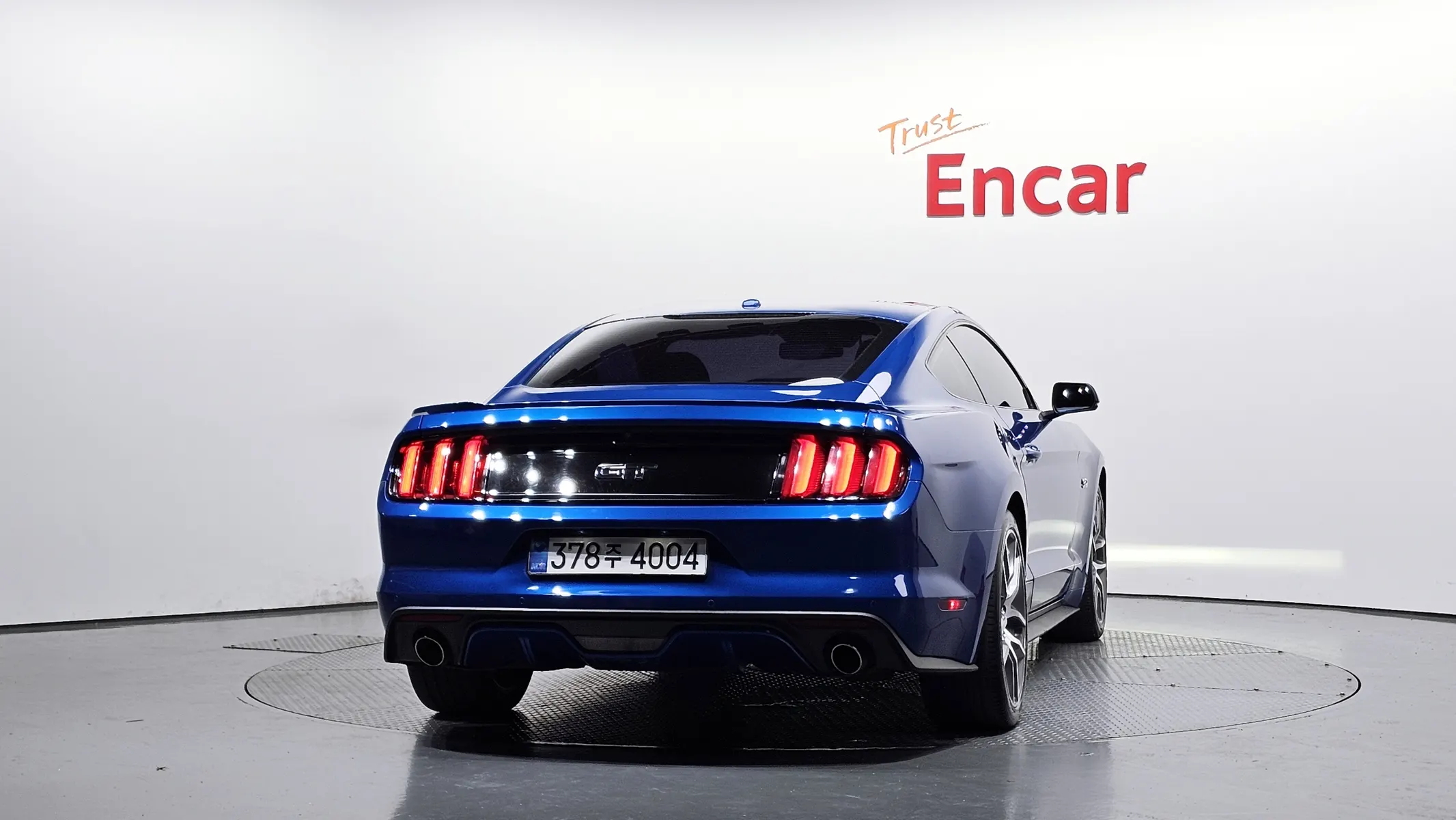 Ford 머스탱 GT 2017 3/5