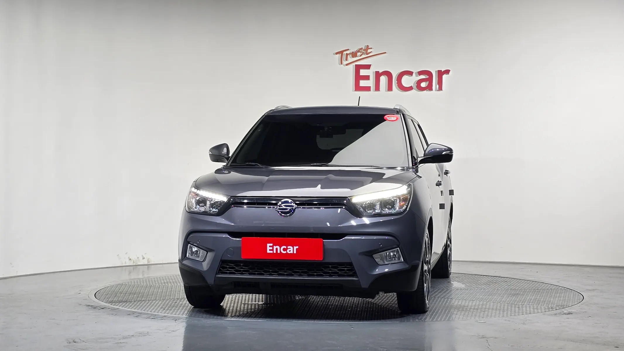 KG Mobility Tivoli LX 2WD 2015 3/36