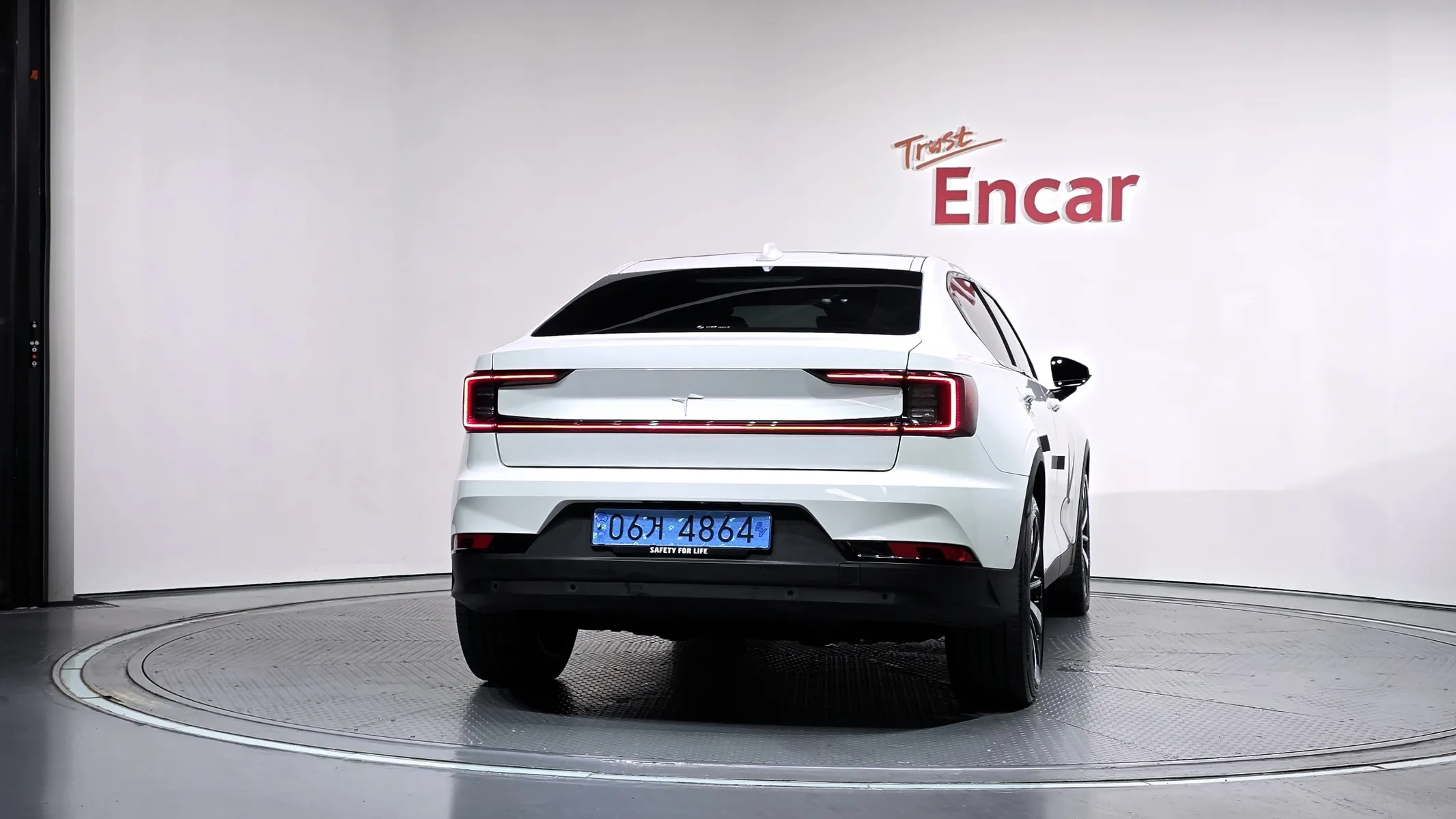 Polestar 2 2022 3/5
