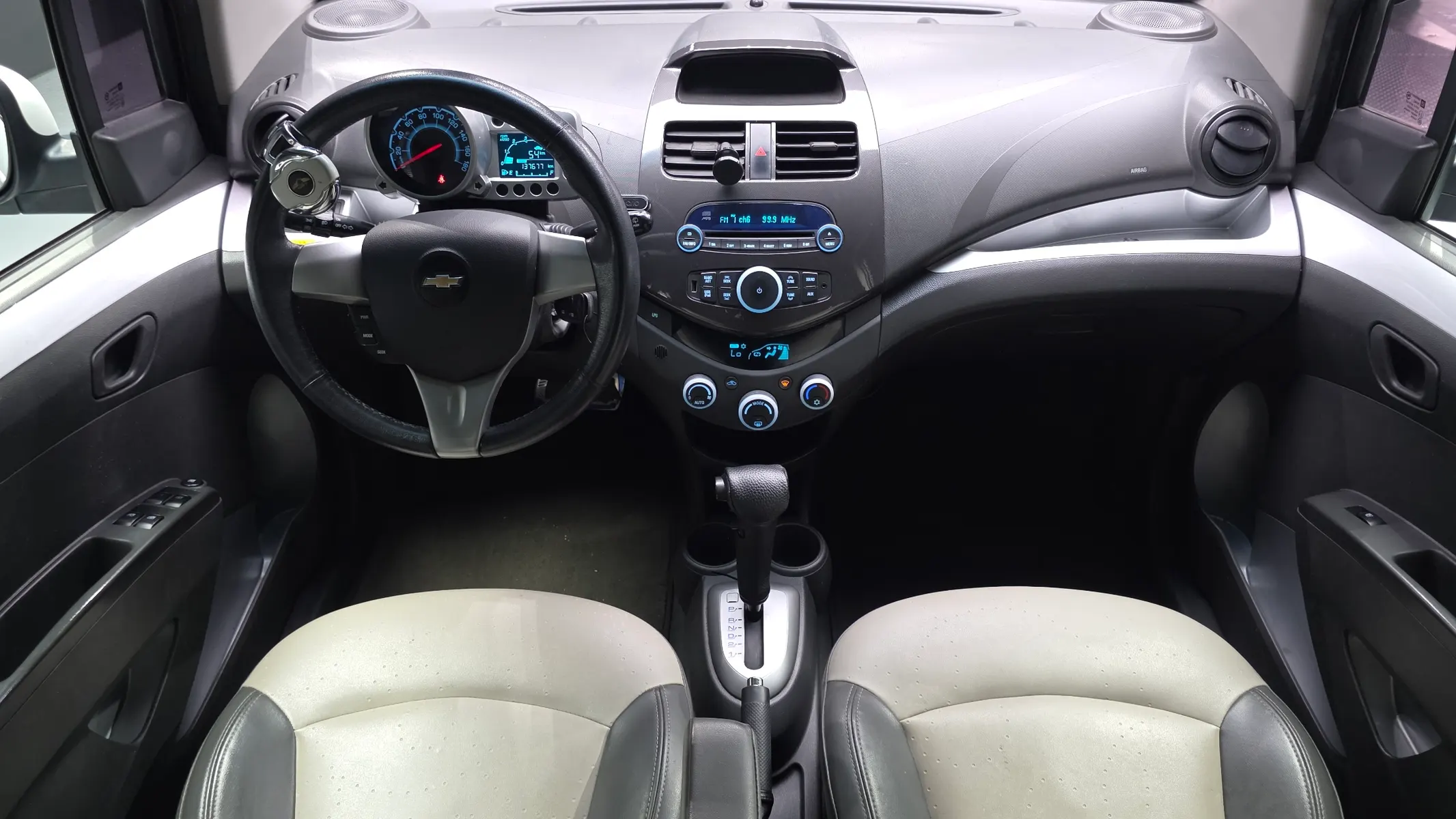 Chevrolet Spark LPG LT 2012 4/5