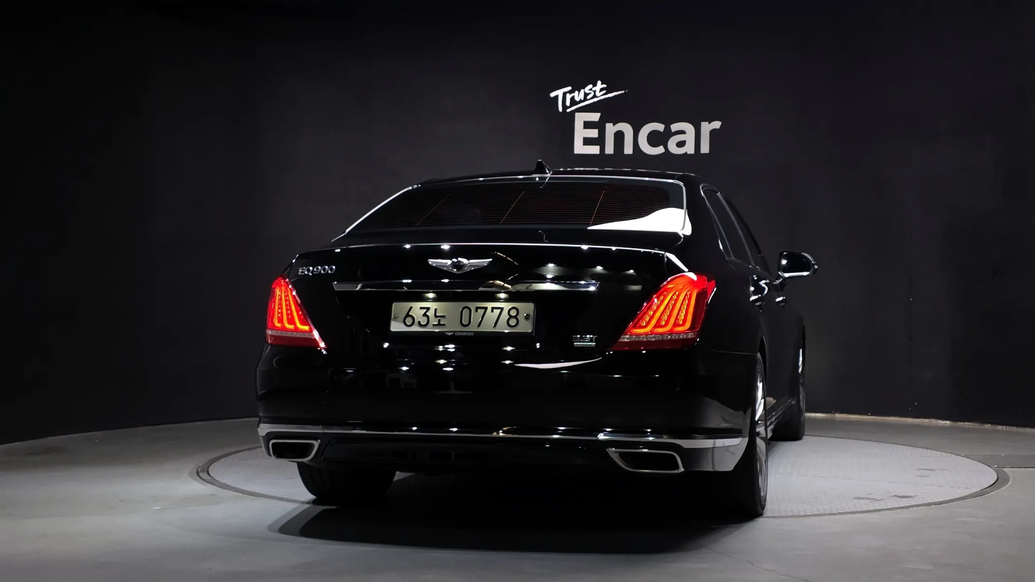Genesis EQ900 3.3 T-GDI AWD 2016 3/5