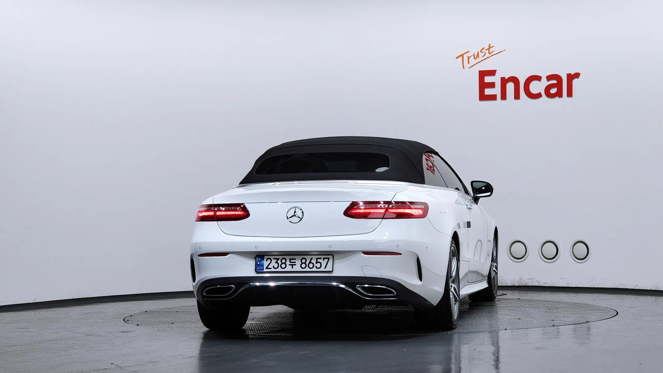 Mercedes-Benz E-Class W213 E220d 2018 3/32